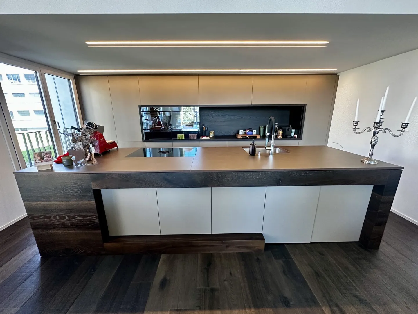 Exklusive Wohnung mit moderner Innenarchitektur im Zentrum von Jona - Foto 2 di 6