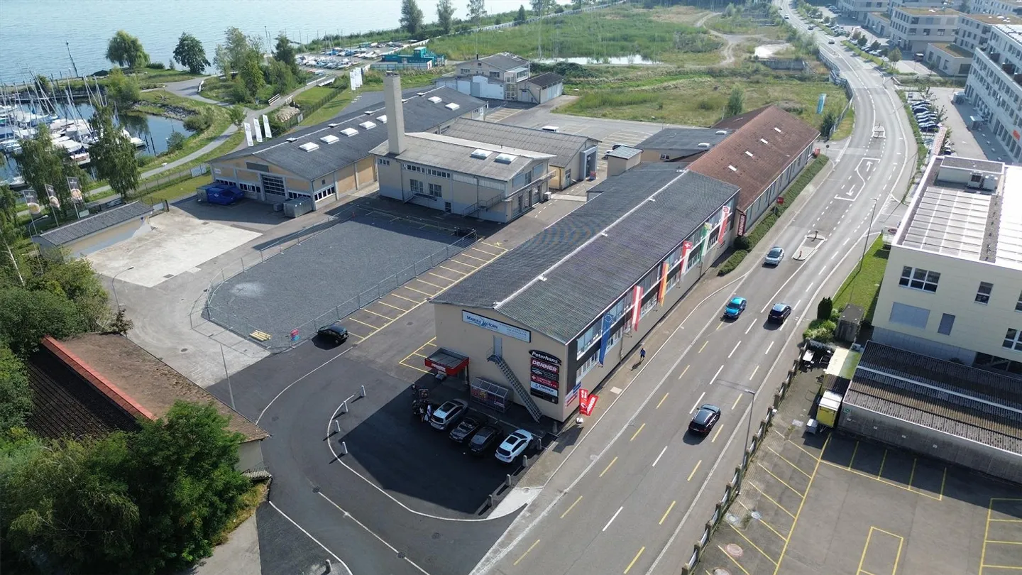 Attraktive Gewerbehalle mit vielen Parkplätzen (Marina Horn). - Foto 12 von 15
