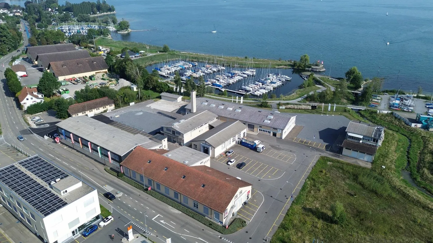 Attraktive Gewerbehalle mit vielen Parkplätzen (Marina Horn). - Foto 13 von 15