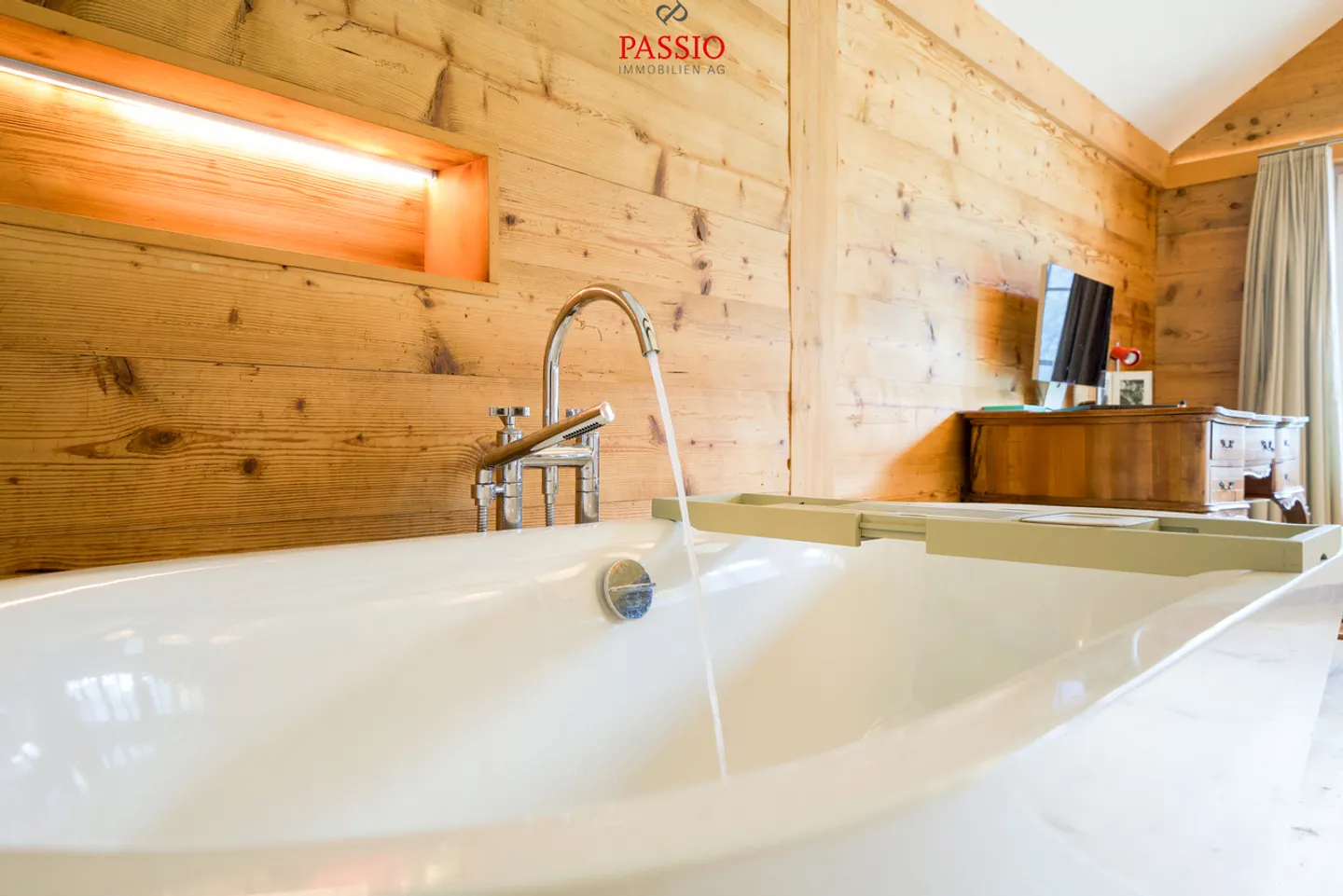 Casa storica di 3,5 stanze con studio di 1 stanza direttamente sul lago di Brienz - Foto 19 di 33