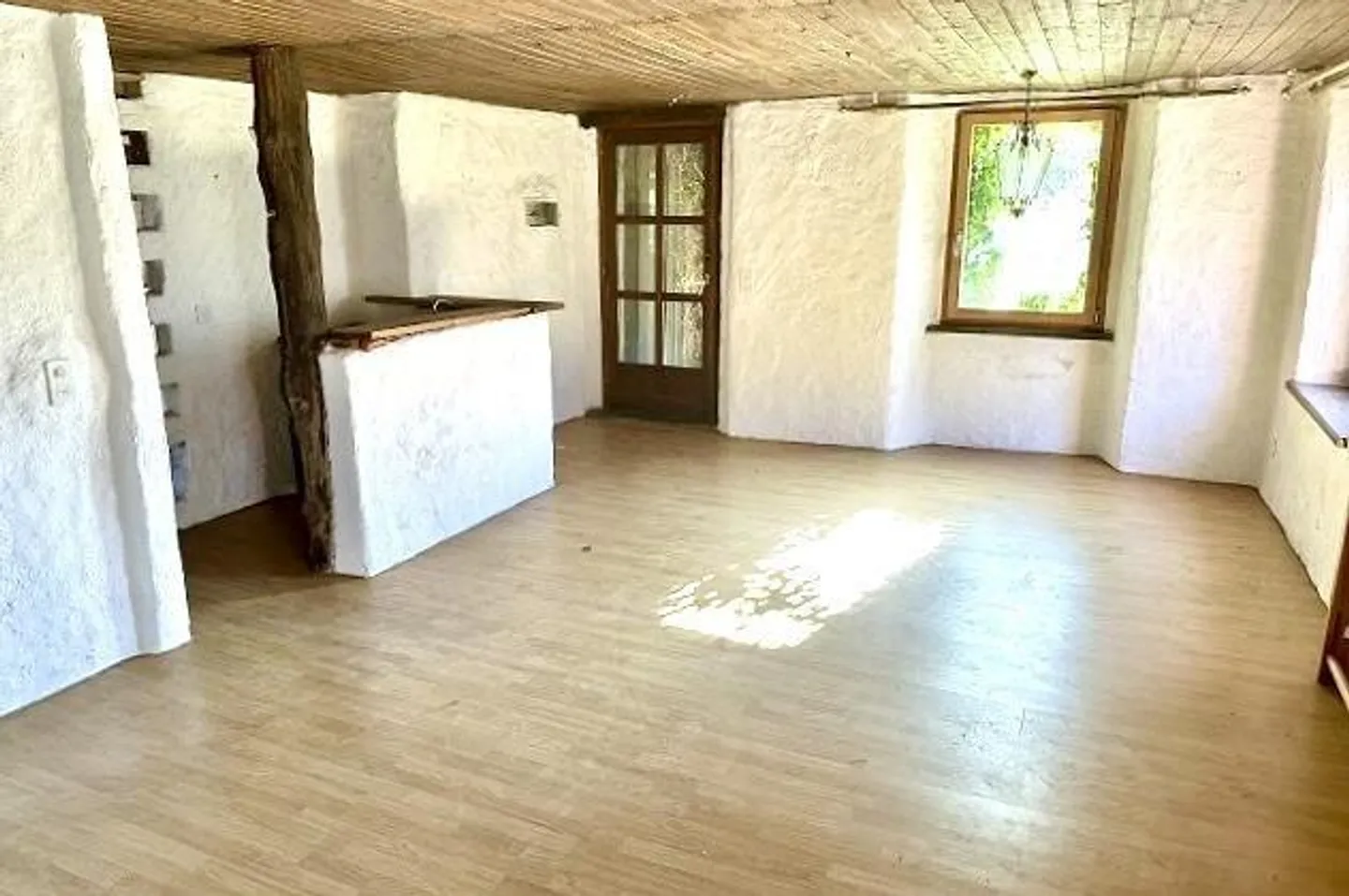 Three House Parts with Large Garden - Photo 18 of 49