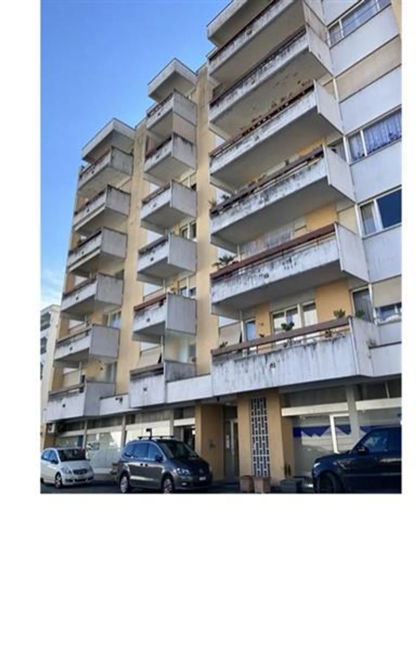 Locarno: 2.5 Room Apartment - Photo 1 of 6