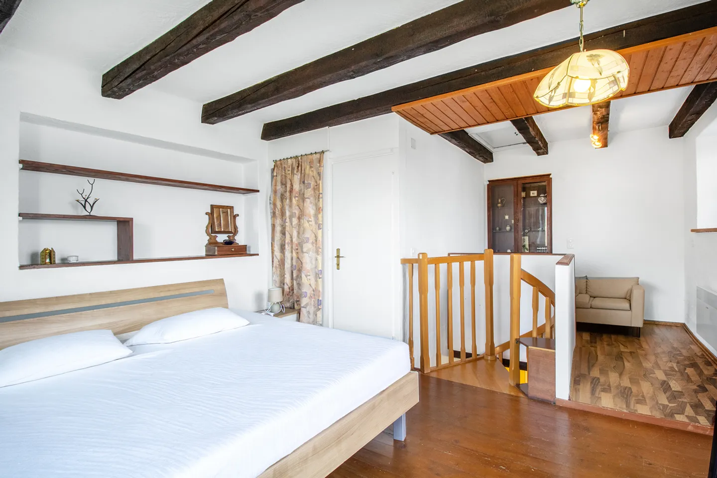 Charming Vacation Home with Lake View - Photo 6 of 12