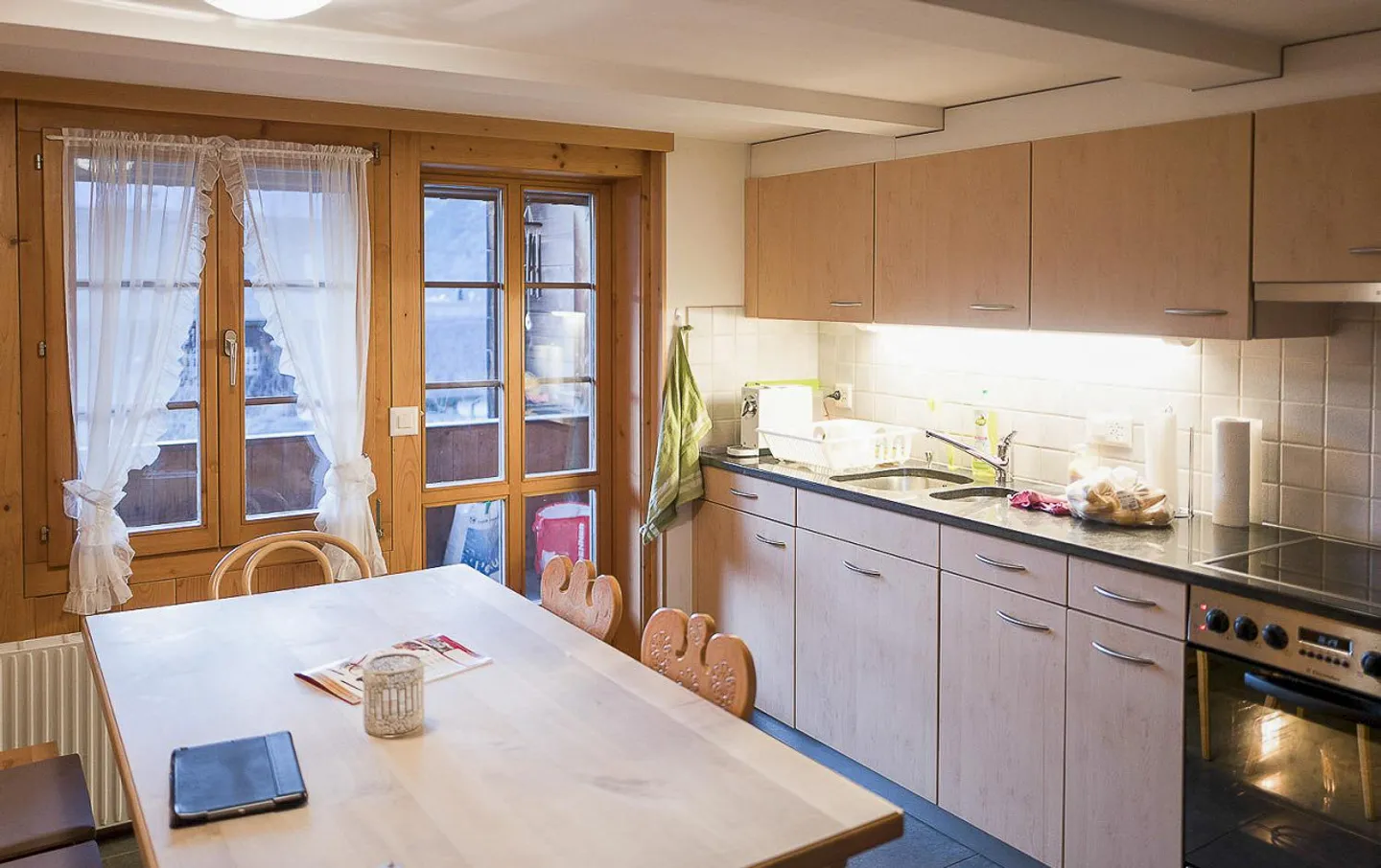 Section de maison avec deux appartements et terrain à bâtir - Photo 7 sur 8