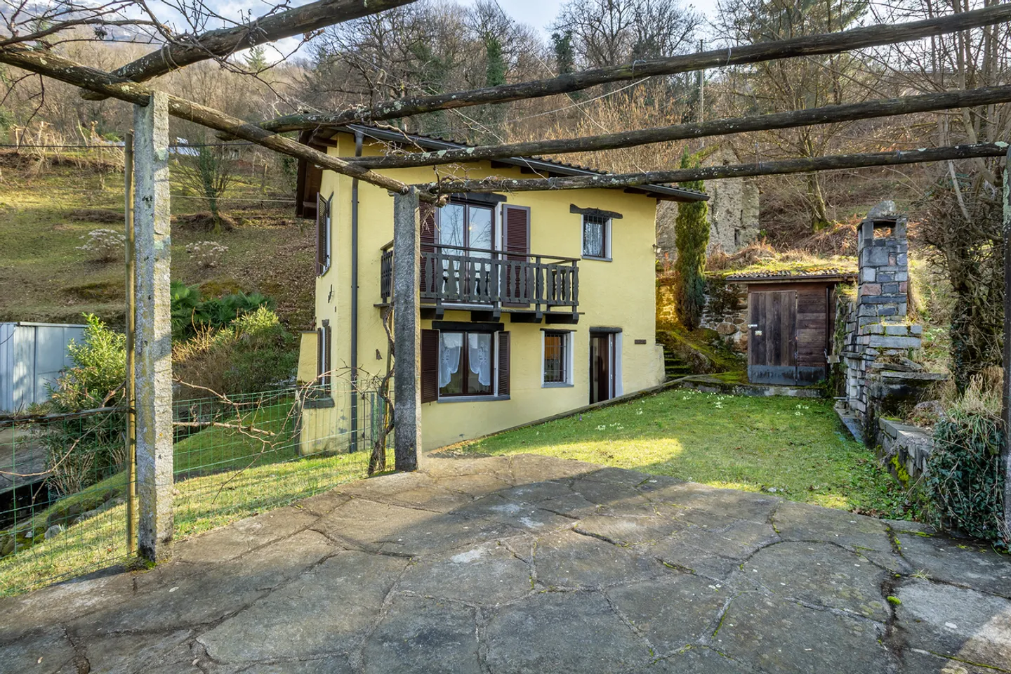 Charming Vacation Home with Lake View - Photo 1 of 12