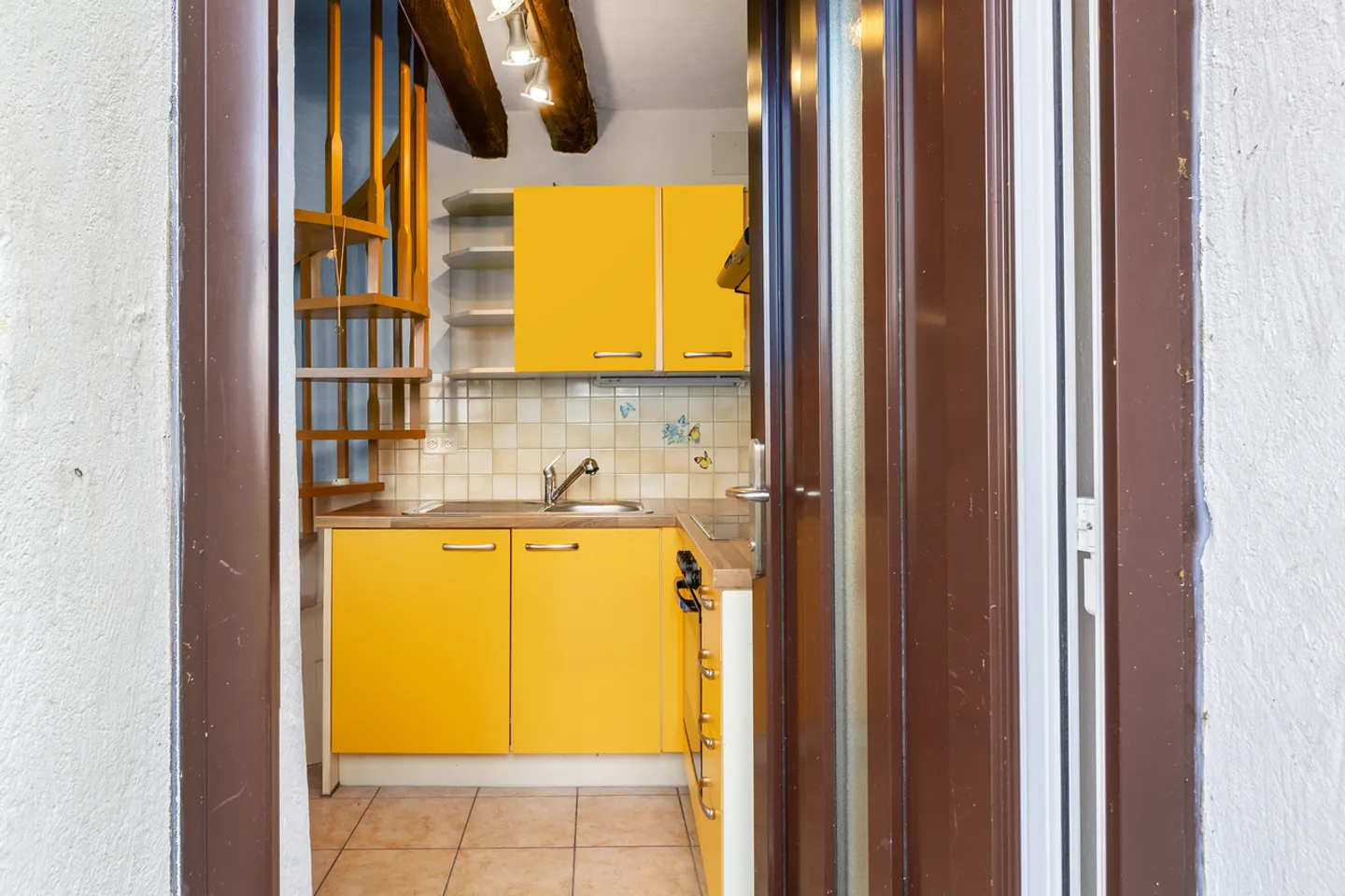 Charming Vacation Home with Lake View - Photo 2 of 12