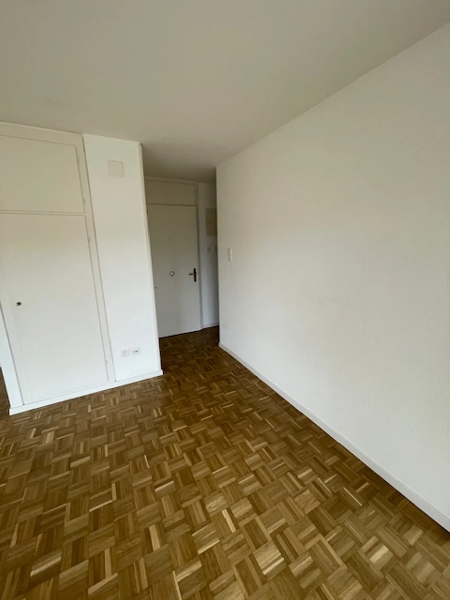 2-room apartment - Photo 3 of 10
