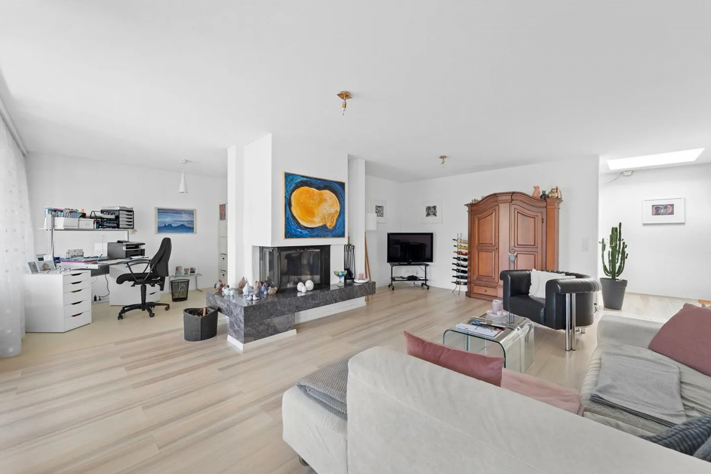 Attika-Wohnung mit Terrasse und wunderbarer, naher Rheinsicht - Foto 6 von 14