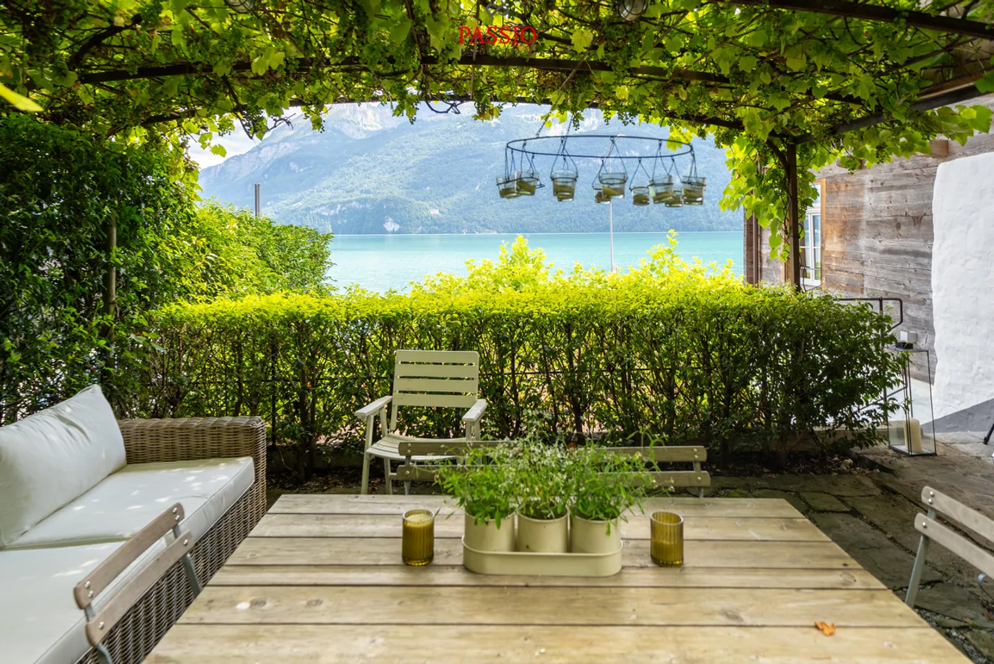 Casa storica di 3,5 stanze con studio di 1 stanza direttamente sul lago di Brienz - Foto 23 di 33