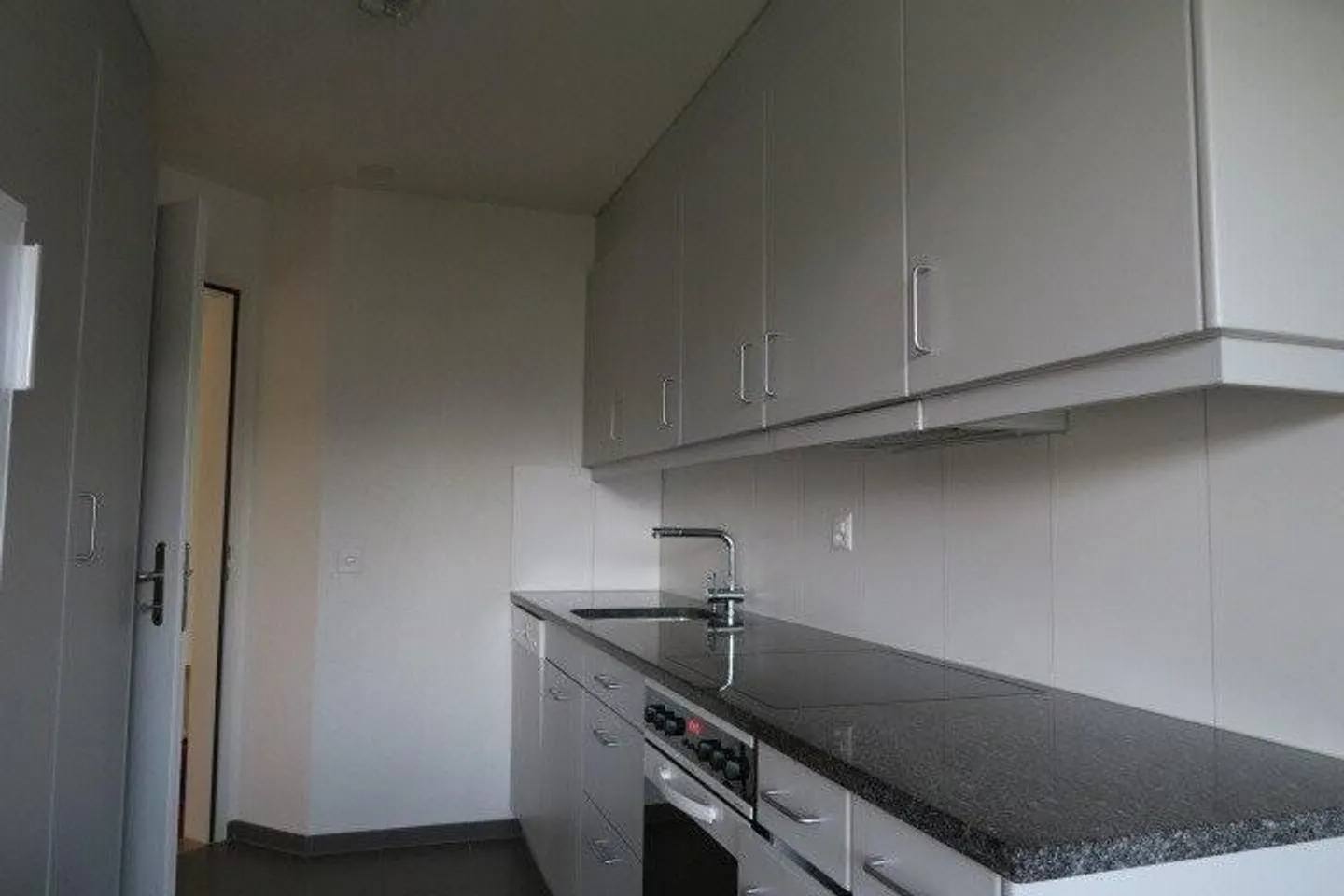 Appartement 3.5 pièces confortable dans un endroit calme - Photo 2 sur 10