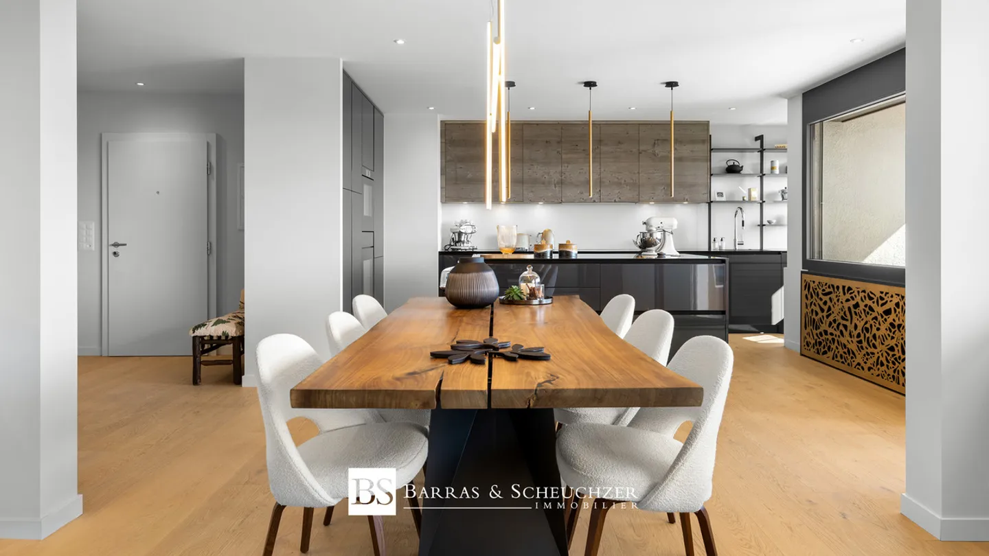 Exceptional penthouse fully renovated with breathtaking view - Photo 7 of 24