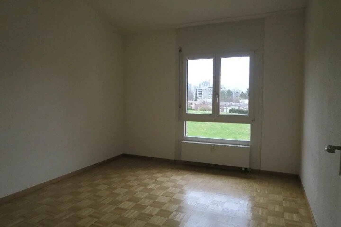 Appartement 3.5 pièces confortable dans un endroit calme - Photo 7 sur 10