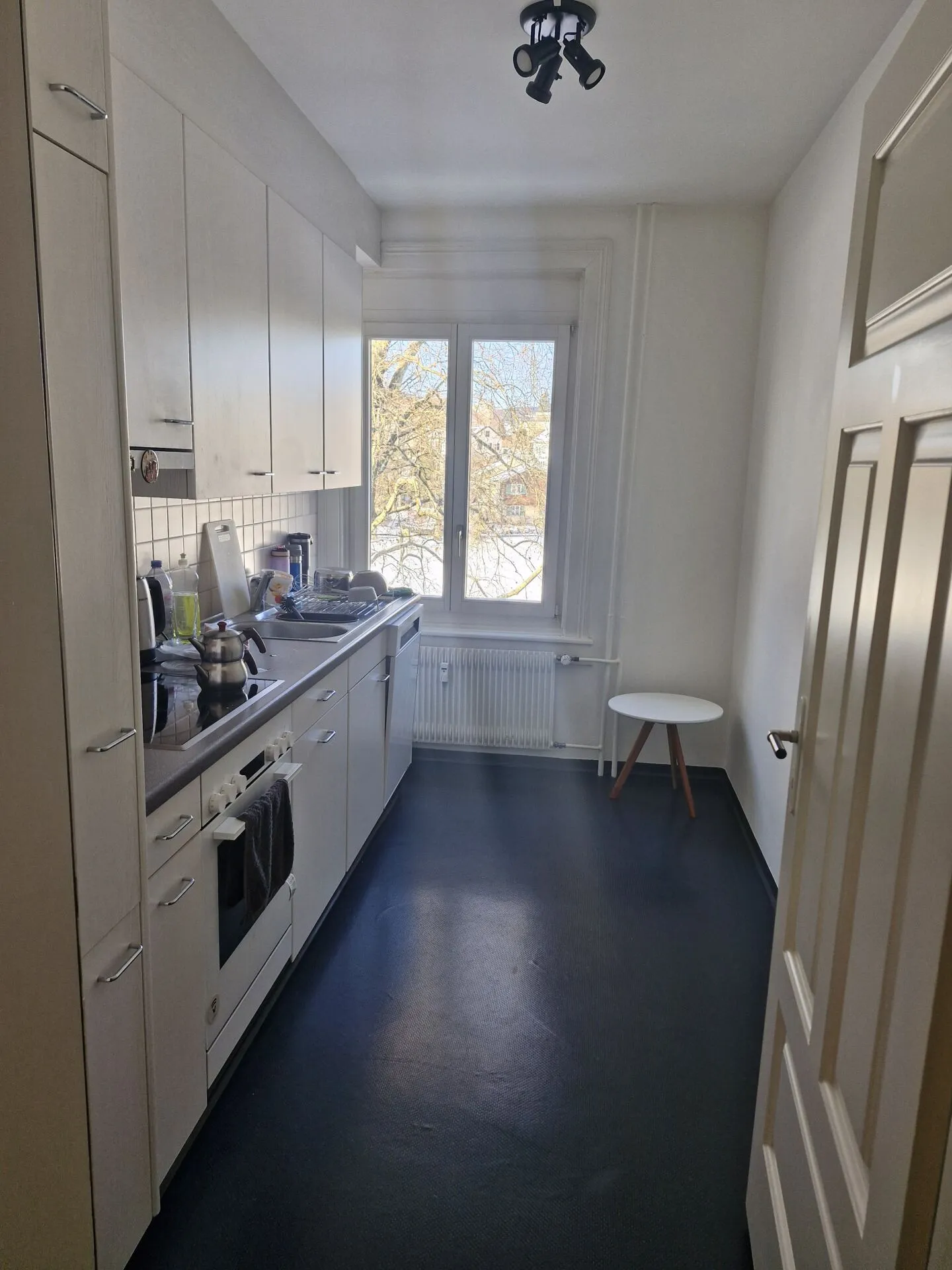 Appartamento d'epoca attraente con due balconi - Foto 5 di 12