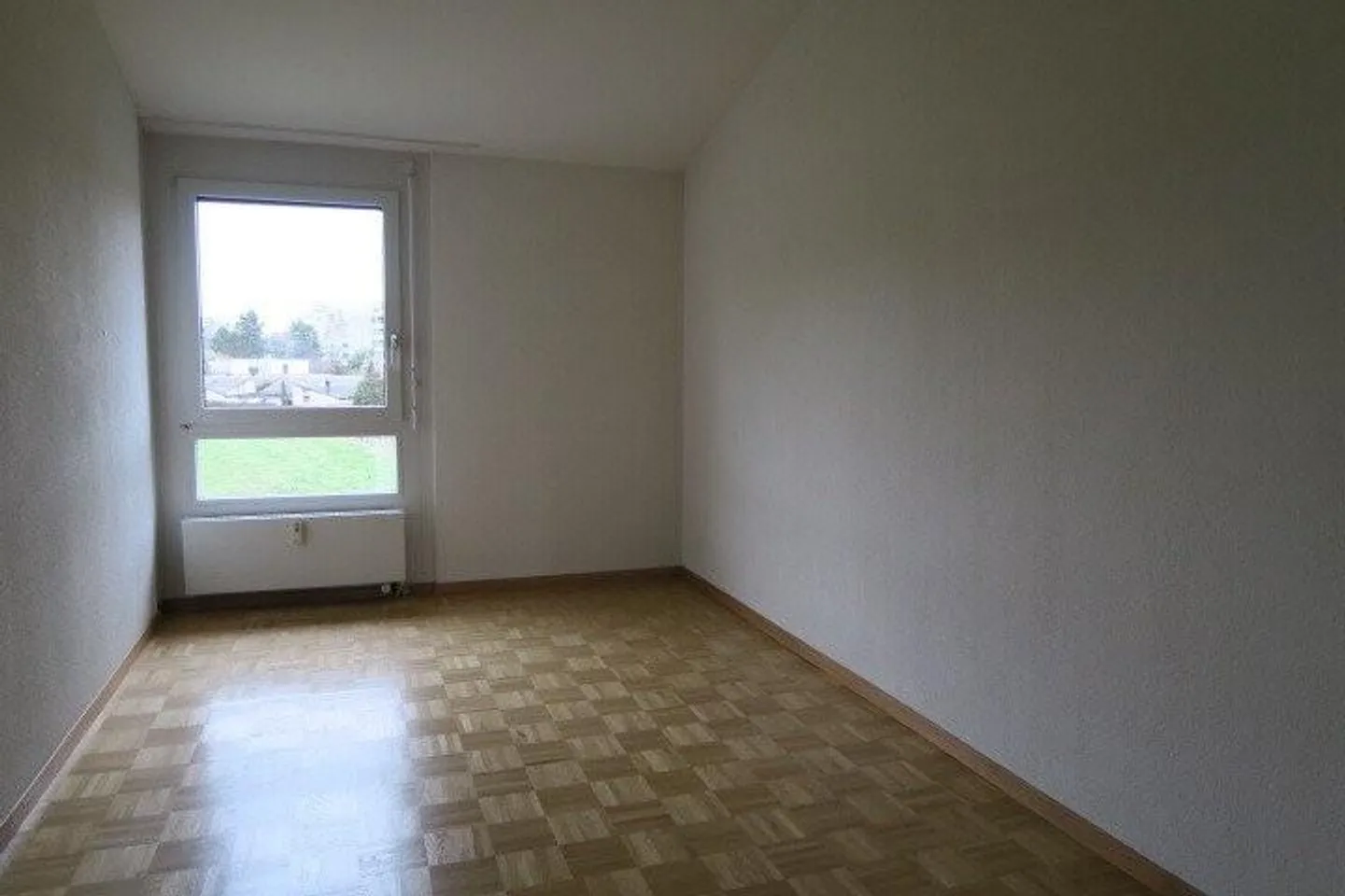 Appartement 3.5 pièces confortable dans un endroit calme - Photo 8 sur 10