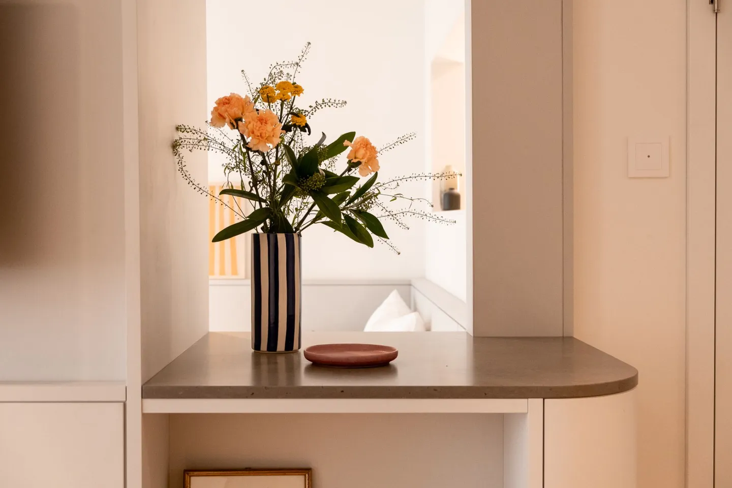 Senior living studios, one-bedroom and two-bedroom apartments long stay furnished or not - Photo 6 of 15