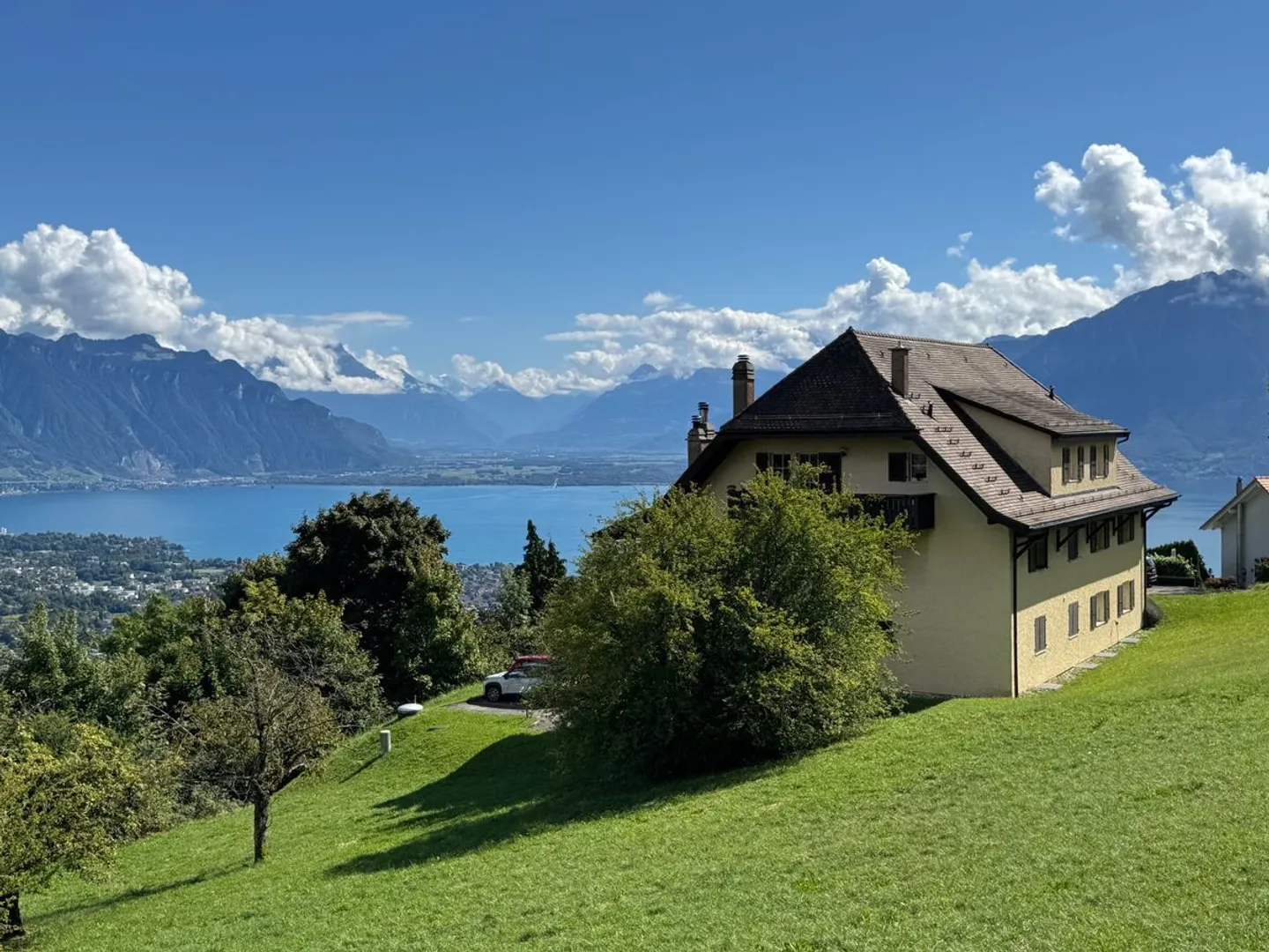 Charming Apartment with Lake View - Photo 1 of 13