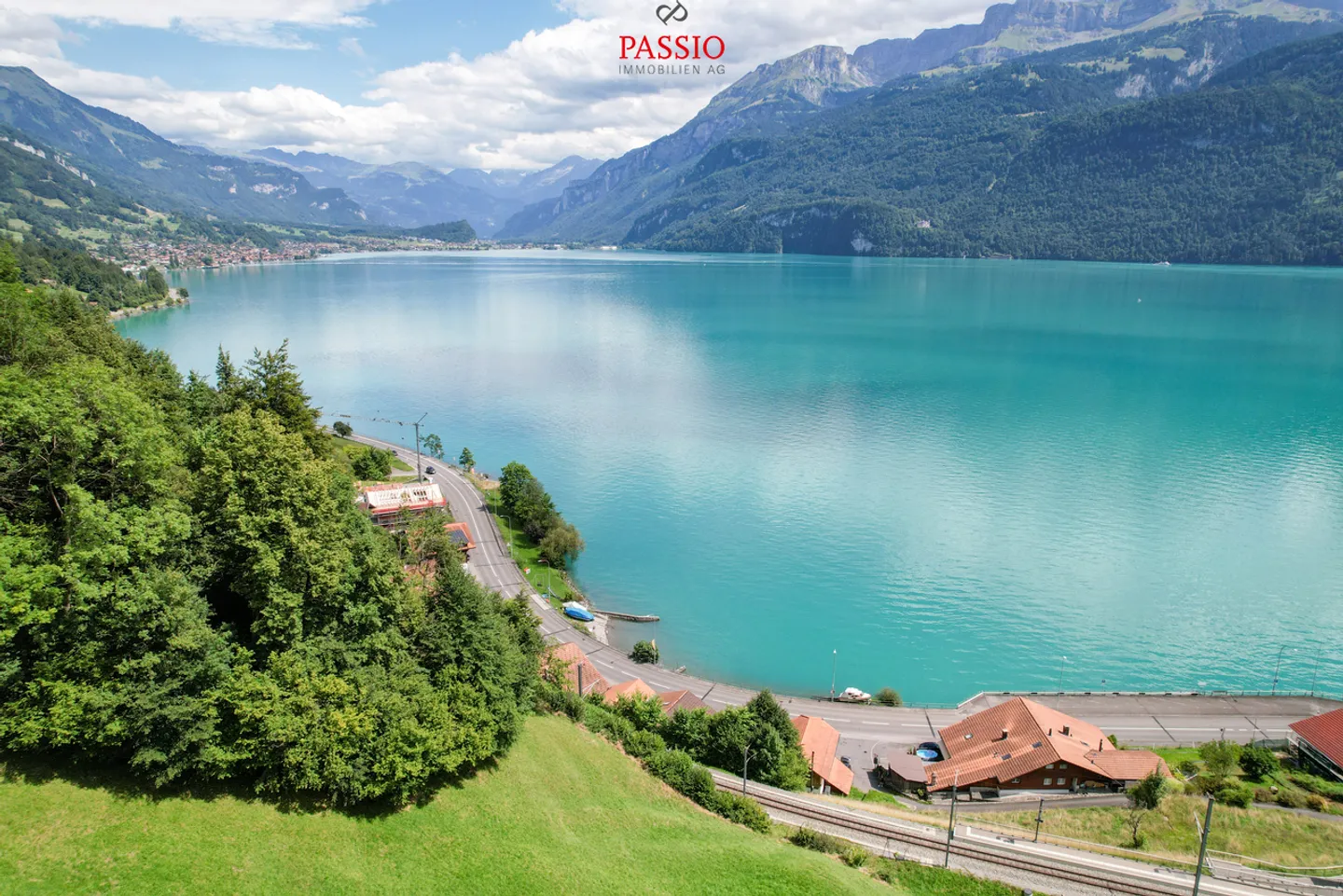 Casa storica di 3,5 stanze con studio di 1 stanza direttamente sul lago di Brienz - Foto 32 di 33