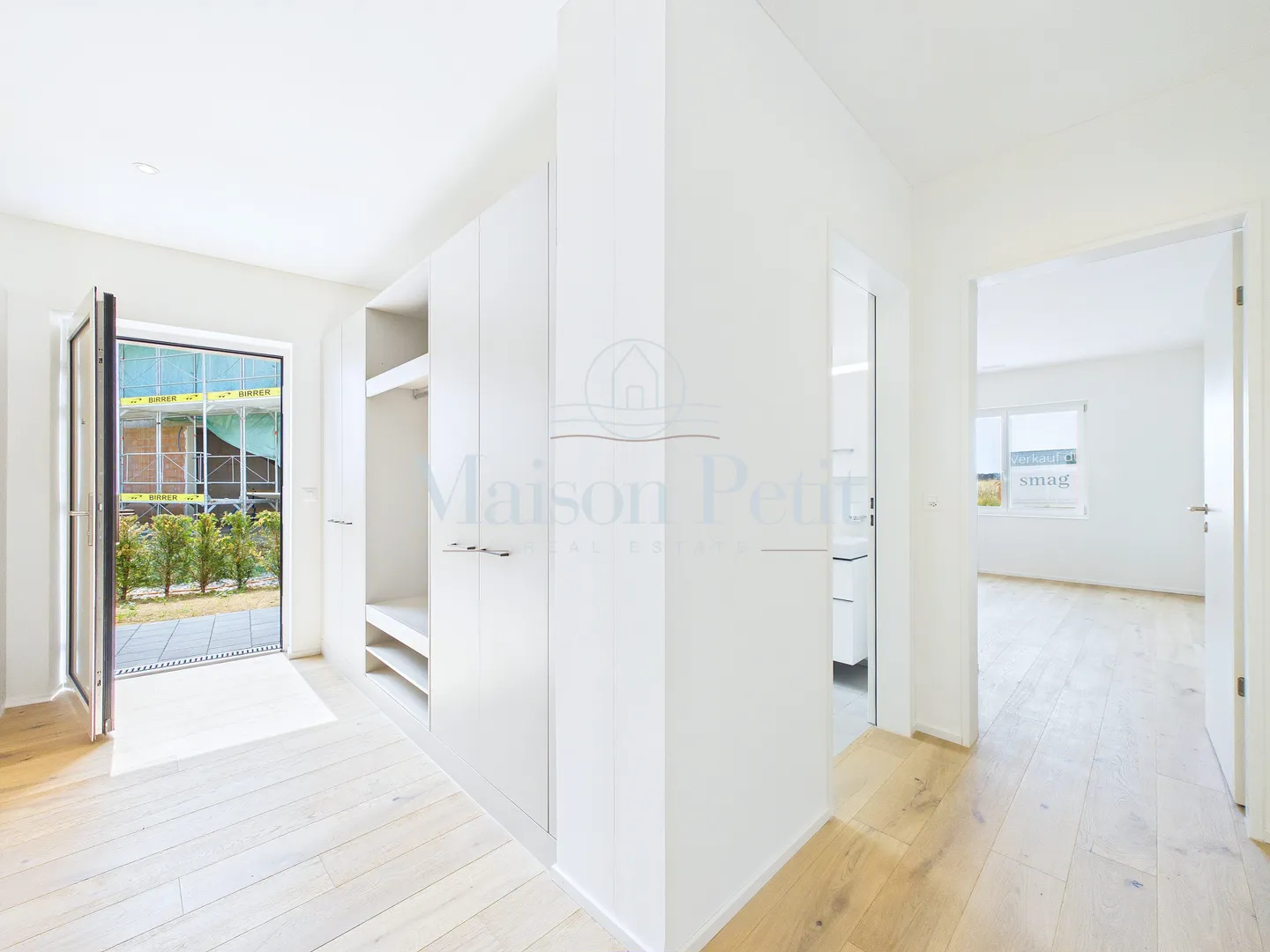 Perfect for Families: Scenic Views, Space, and Low Utility Costs - Move in Without Construction Stress. - Photo 8 of 13