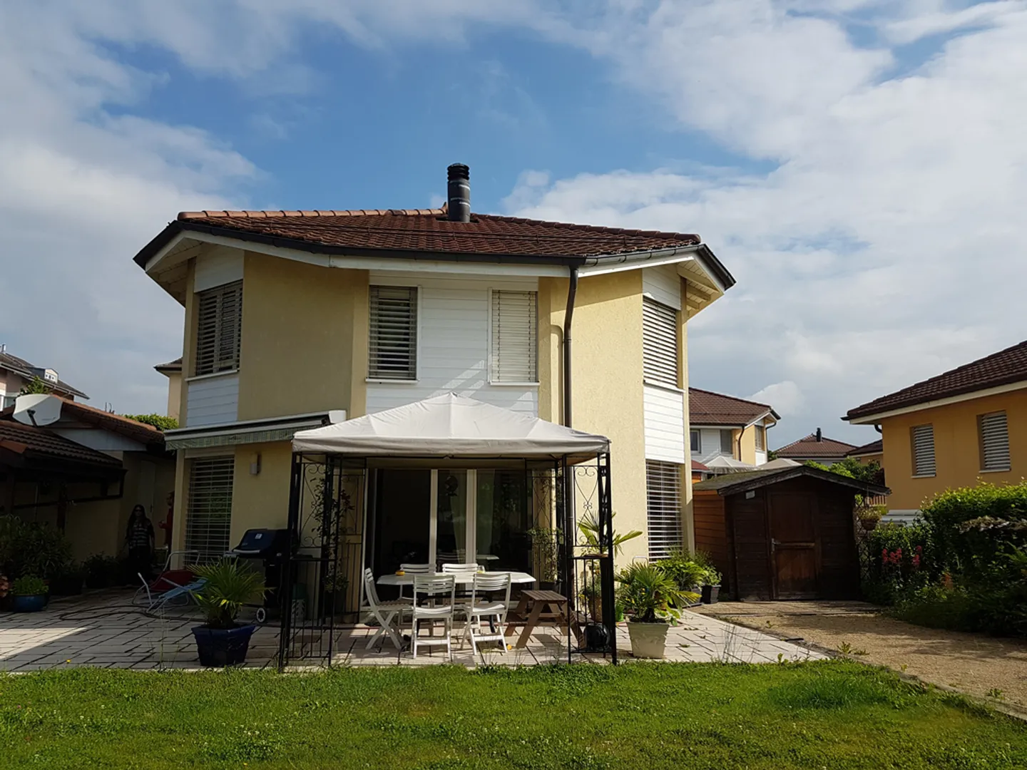 ZU VERMIETEN! Prächtige Villa in einem Wohngebiet von Bussigny - Foto 2 von 12