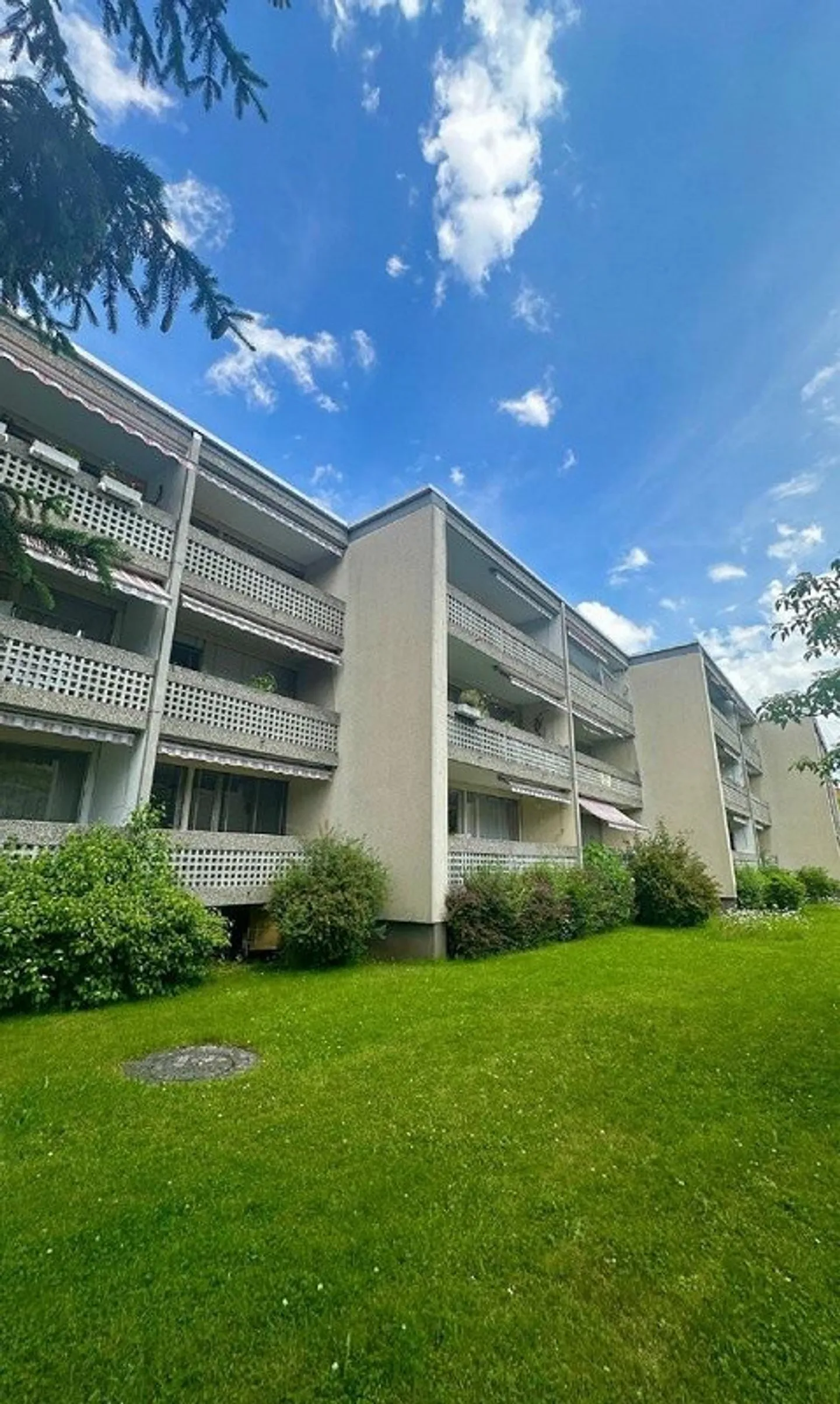 Geräumige Wohnung in zentraler Lage - Foto 1 von 9