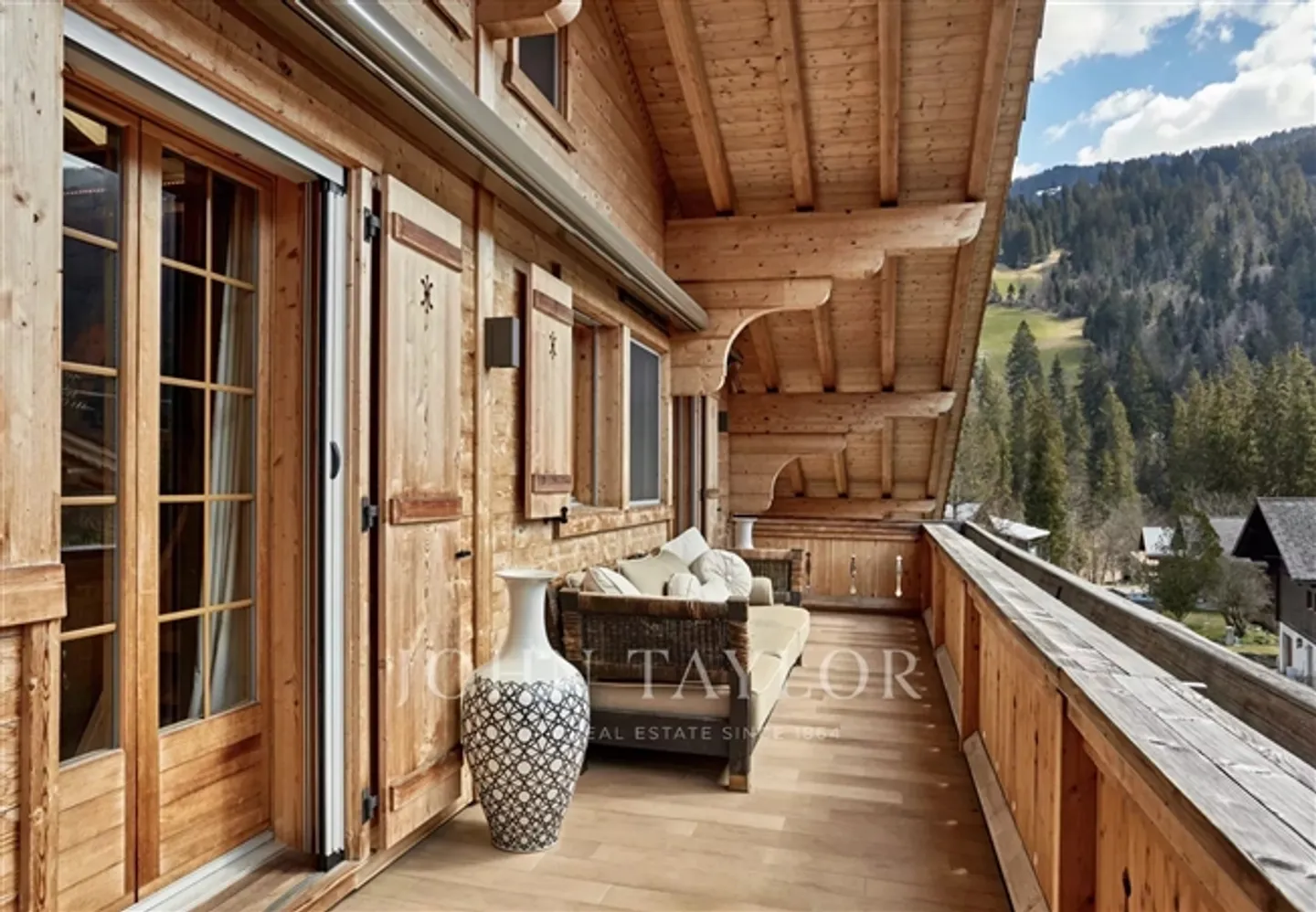 Penthouse luxueux à Feutersoey, près de Gstaad et d'un des plus beaux lacs de Suisse - Photo 3 sur 11