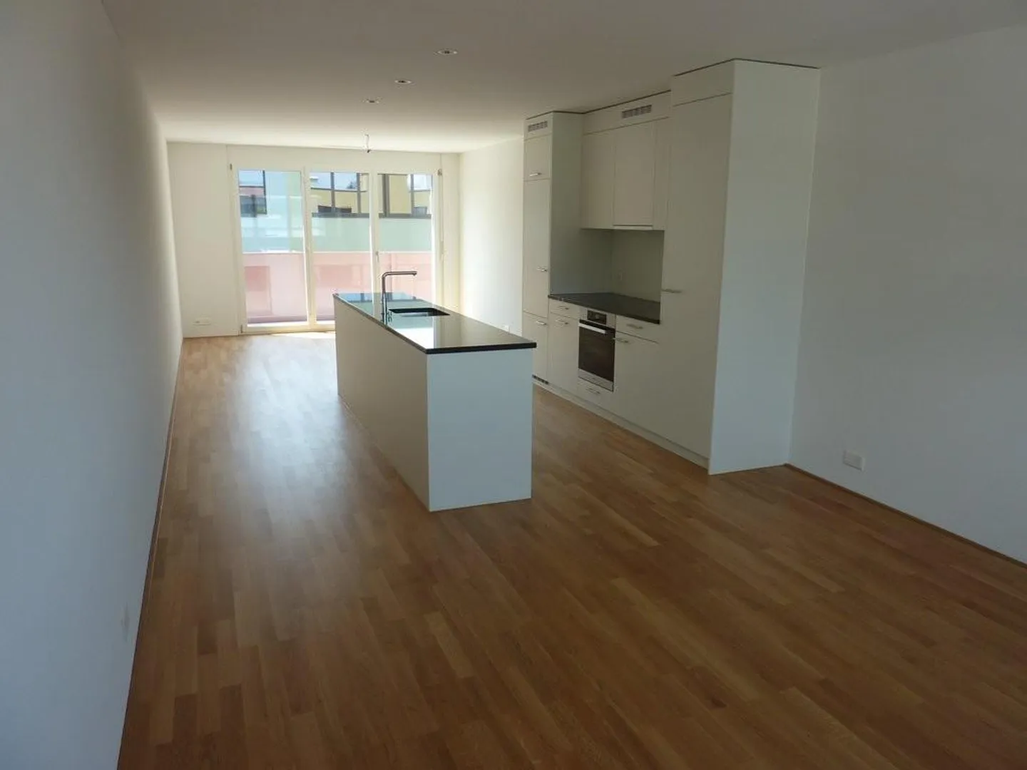 Elegante Wohnung in Staldenbach - Foto 2 von 9