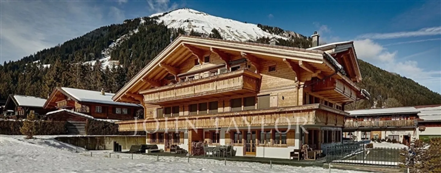 Penthouse luxueux à Feutersoey, près de Gstaad et d'un des plus beaux lacs de Suisse - Photo 1 sur 11