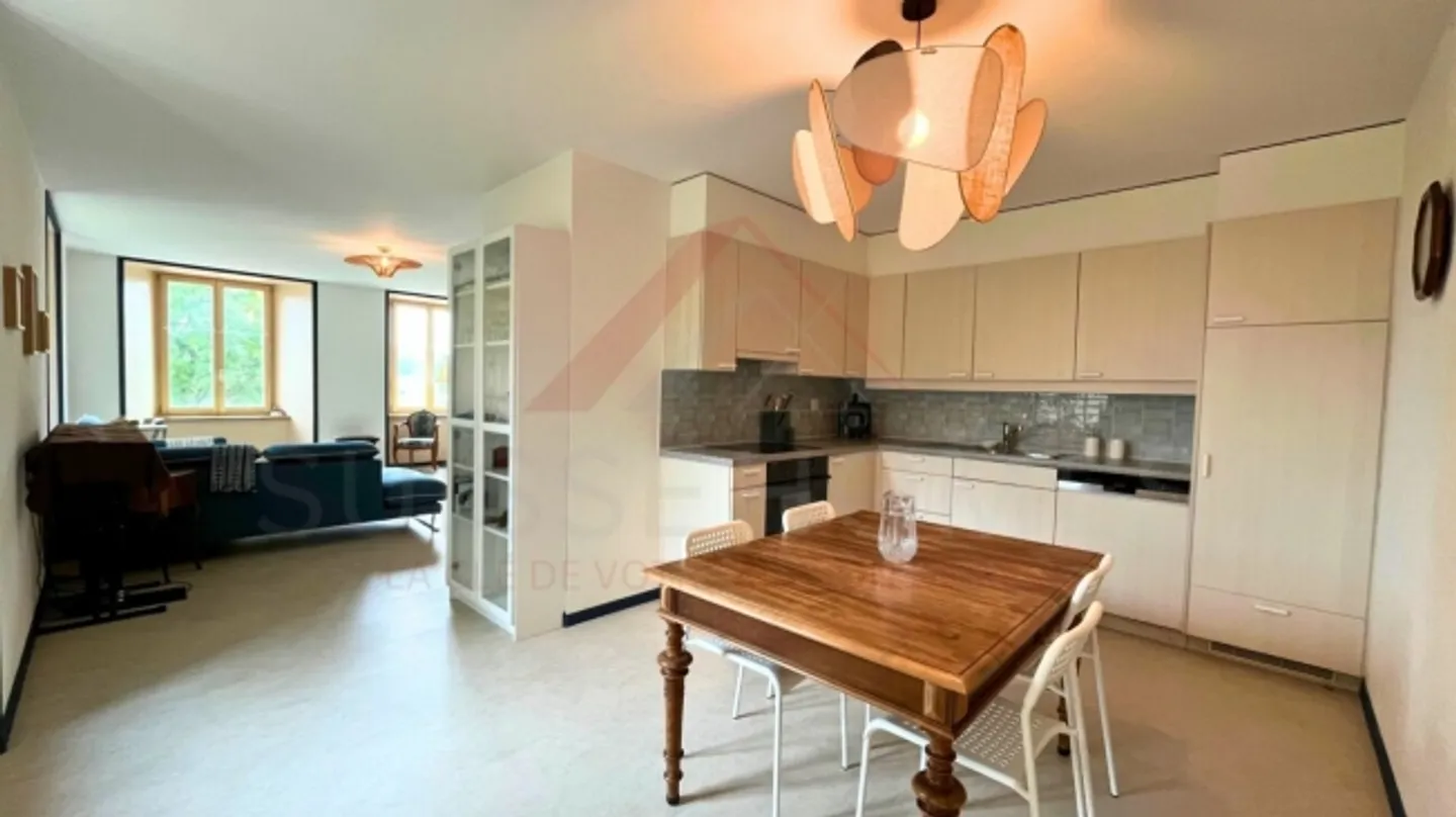 Les Ponts-de-Martel - 2,5 Zimmer renoviert im Jahr 2024 (70 m²) mit Südterrasse - Foto 3 von 9