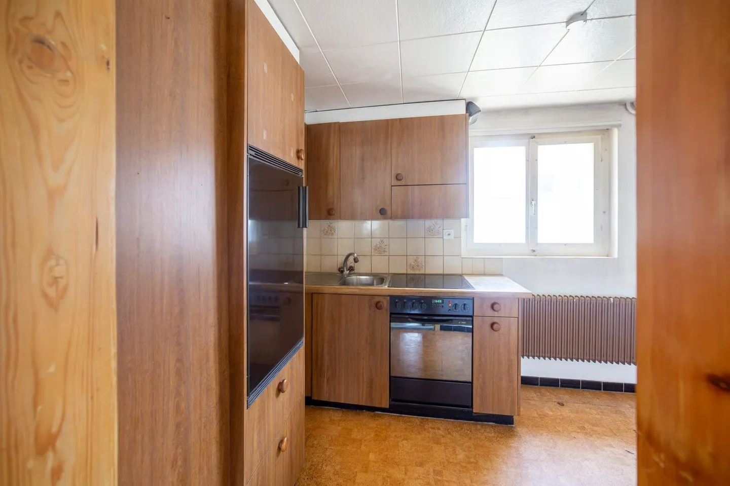 Stöckli with 2 apartments and large garden - Photo 8 of 12