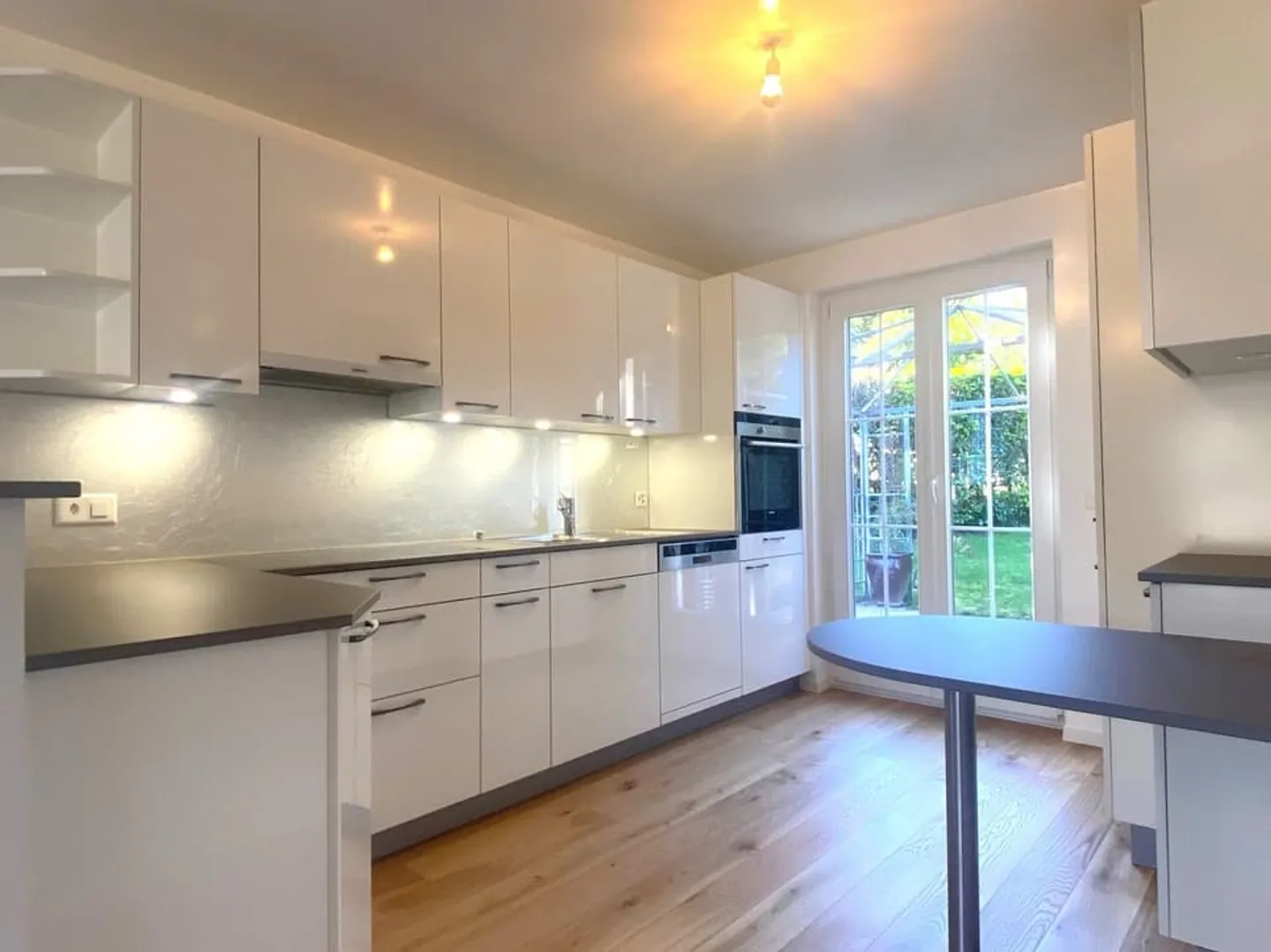 Casa bifamiliare di 6 stanze a Mies - Foto 5 di 12