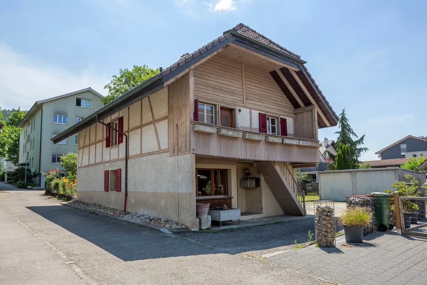 Stöckli with 2 apartments and large garden - Photo 11 of 12