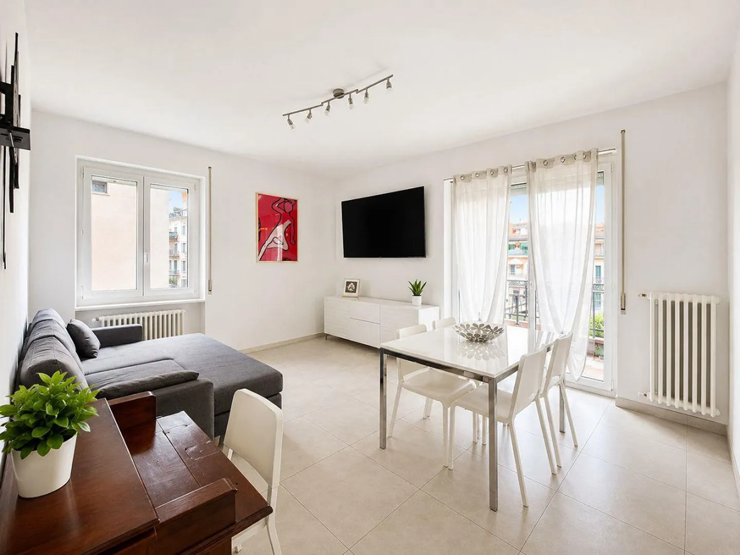 Lugano Zentrum, geräumige und helle 4.5 Zimmer - Foto 1 von 8