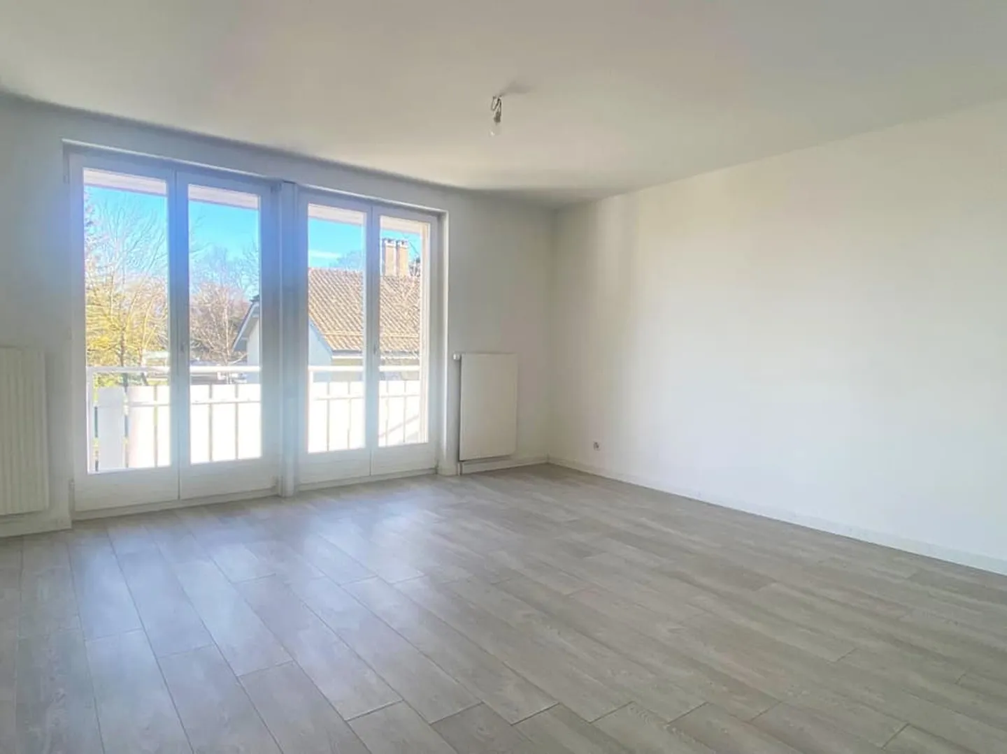 Casa bifamiliare di 6 stanze a Mies - Foto 7 di 12