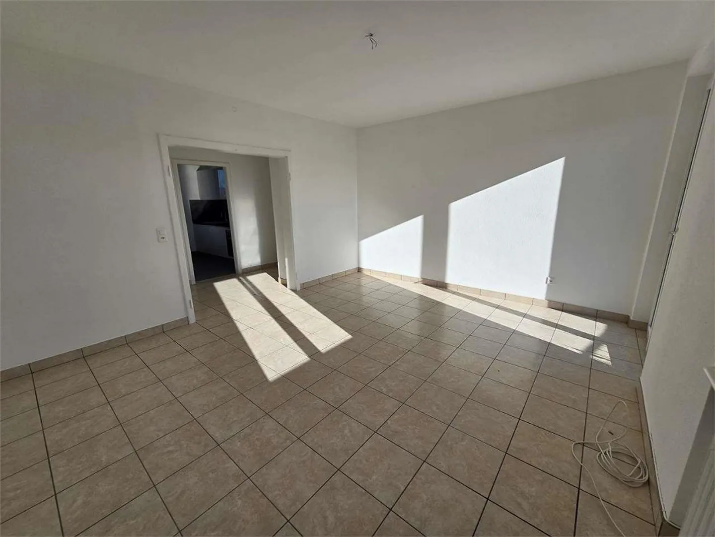 Vacallo - Appartement lumineux de 3 pièces dans un emplacement central avec place de parking incluse - Photo 4 sur 10