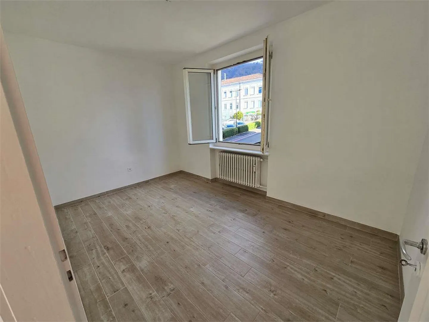 Vacallo - Appartement lumineux de 3 pièces dans un emplacement central avec place de parking incluse - Photo 6 sur 10