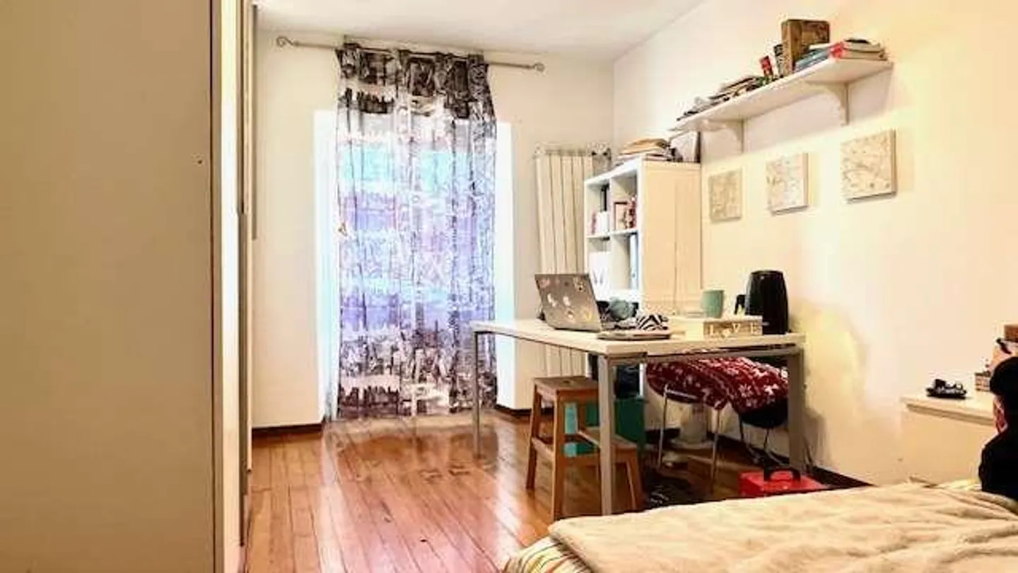 Casa unifamiliare con giardino ad Arbedo - Foto 8 di 13