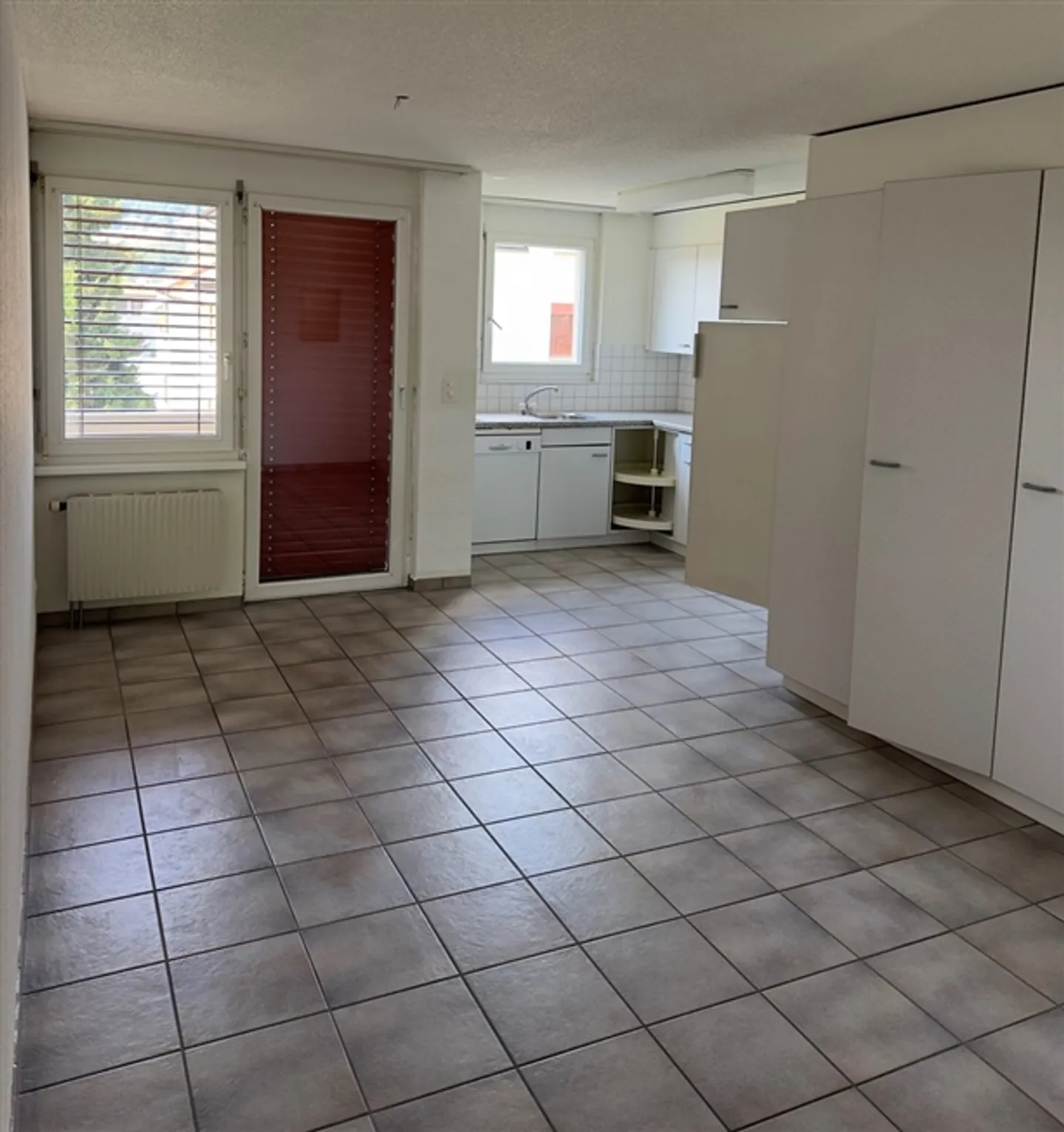 3.5 Room apartment - Photo 7 of 9