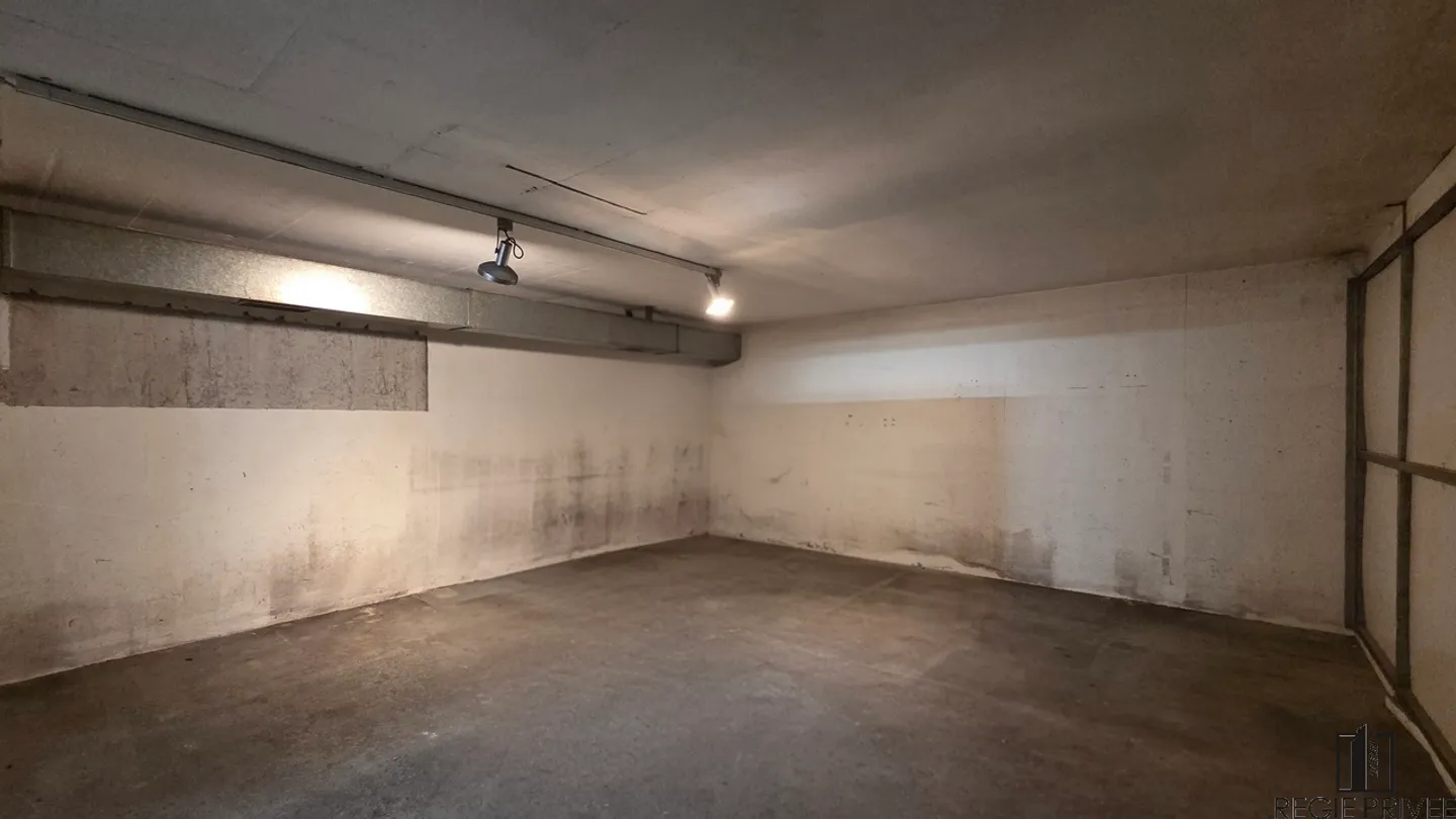 Deposit - Photo 3 of 3