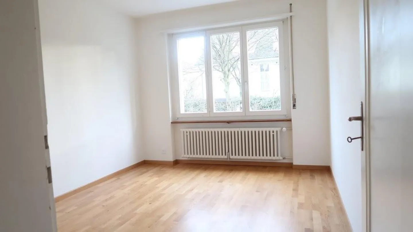 Central Living with Garden Seating Area - Photo 3 of 8