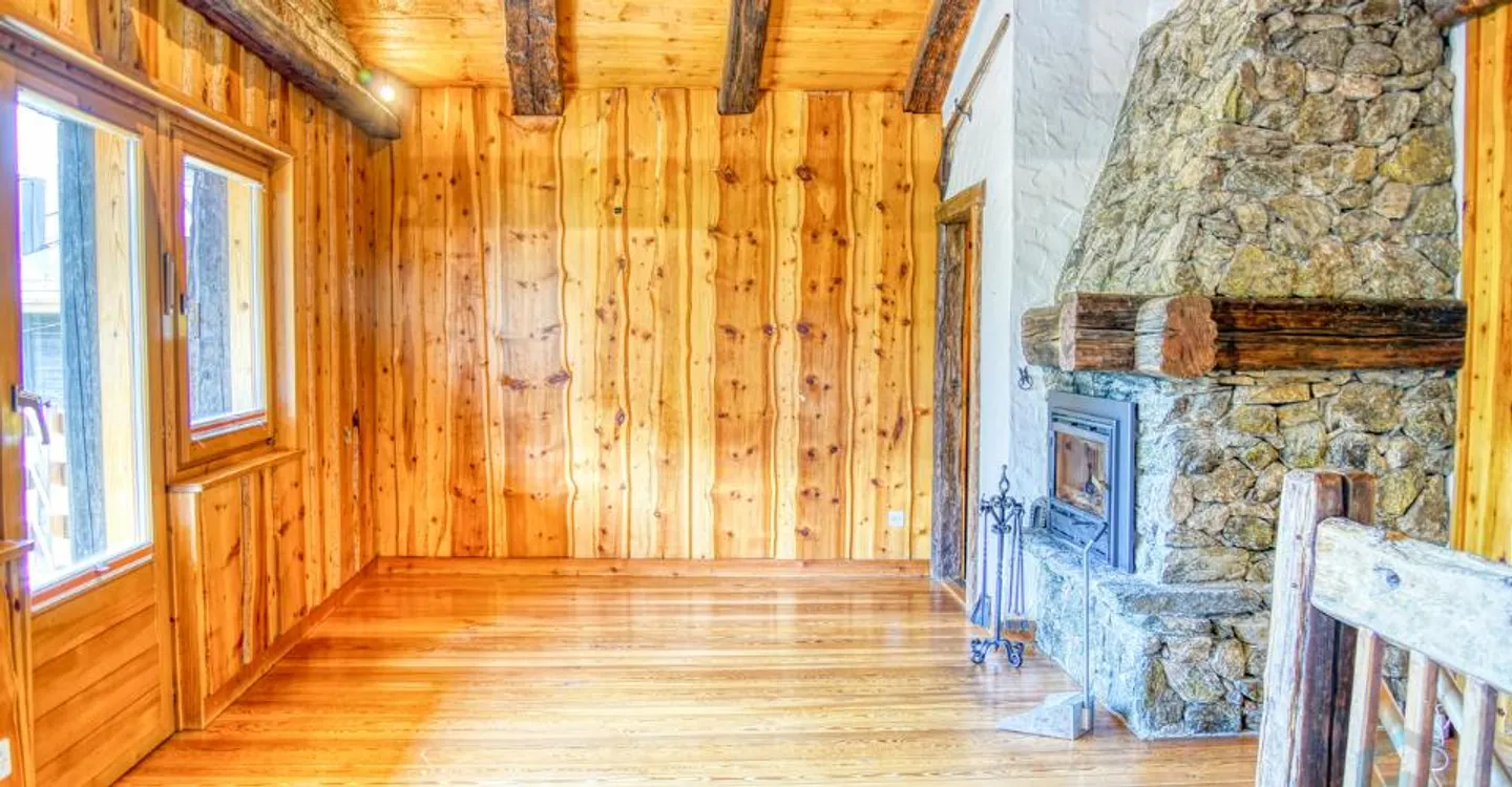 EXCLUSIVE Beautiful individual chalet of 264m² with annexes - Photo 4 of 11