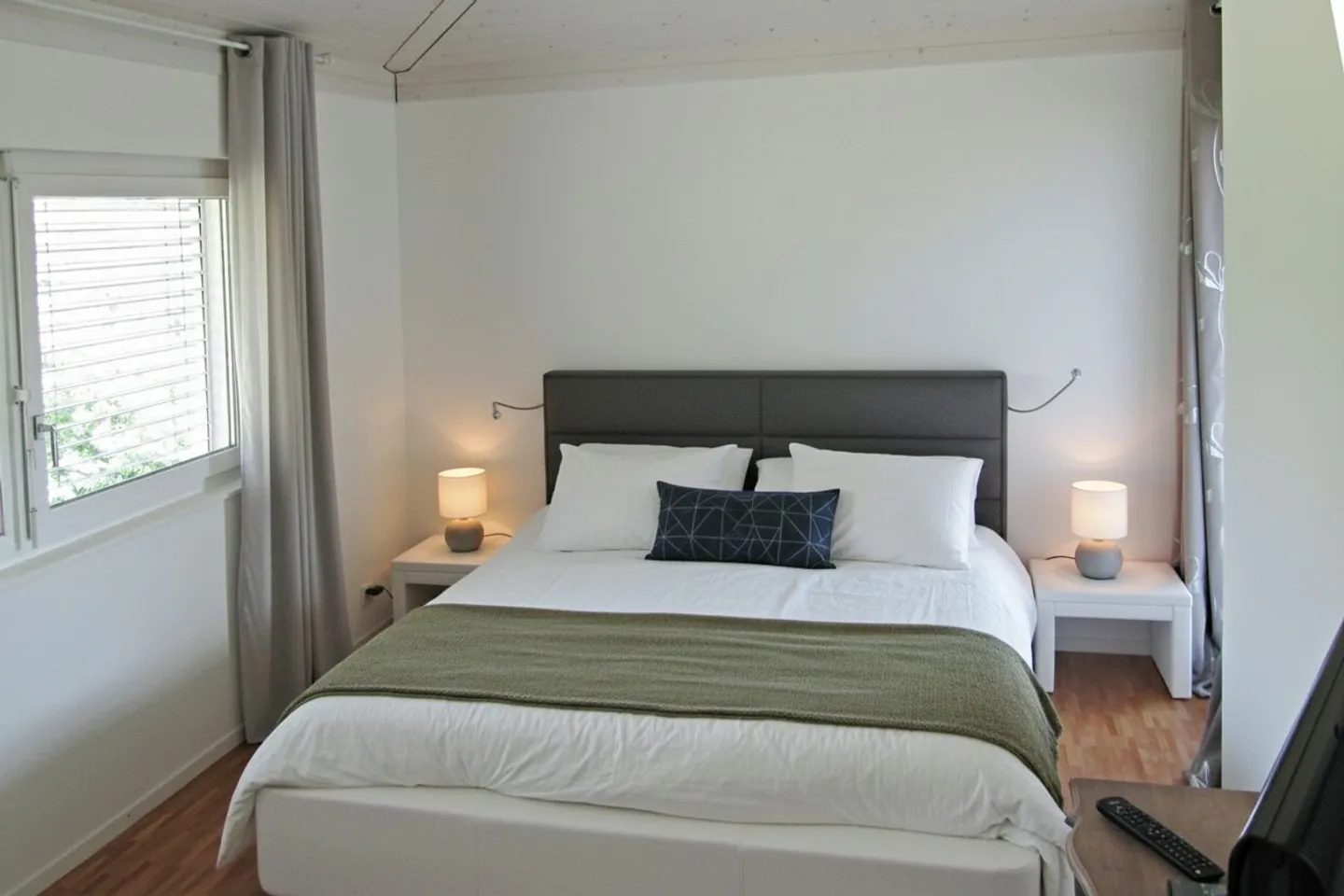 Prächtige Villa mit Pool in Vufflens - Foto 8 von 13