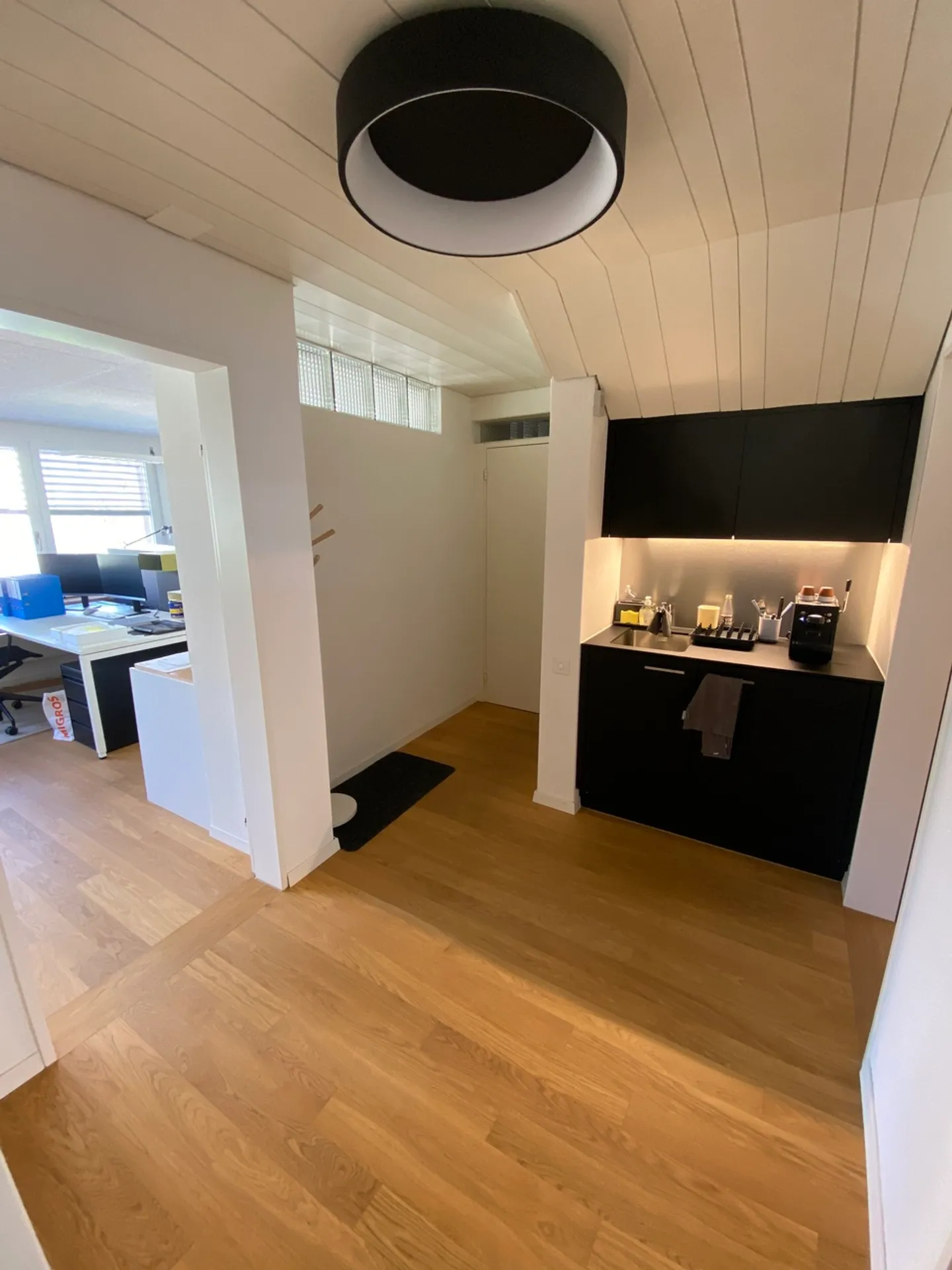 «Attraktive Gewerbefläche in Sarnen – ideal für Büro, Praxis, Atelier» - Foto 3 von 10