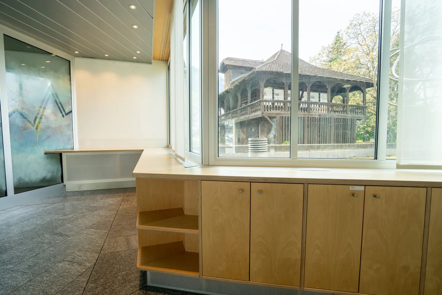 Central Business and Office Spaces in Sachseln - Your Gateway to Success - Photo 4 of 8