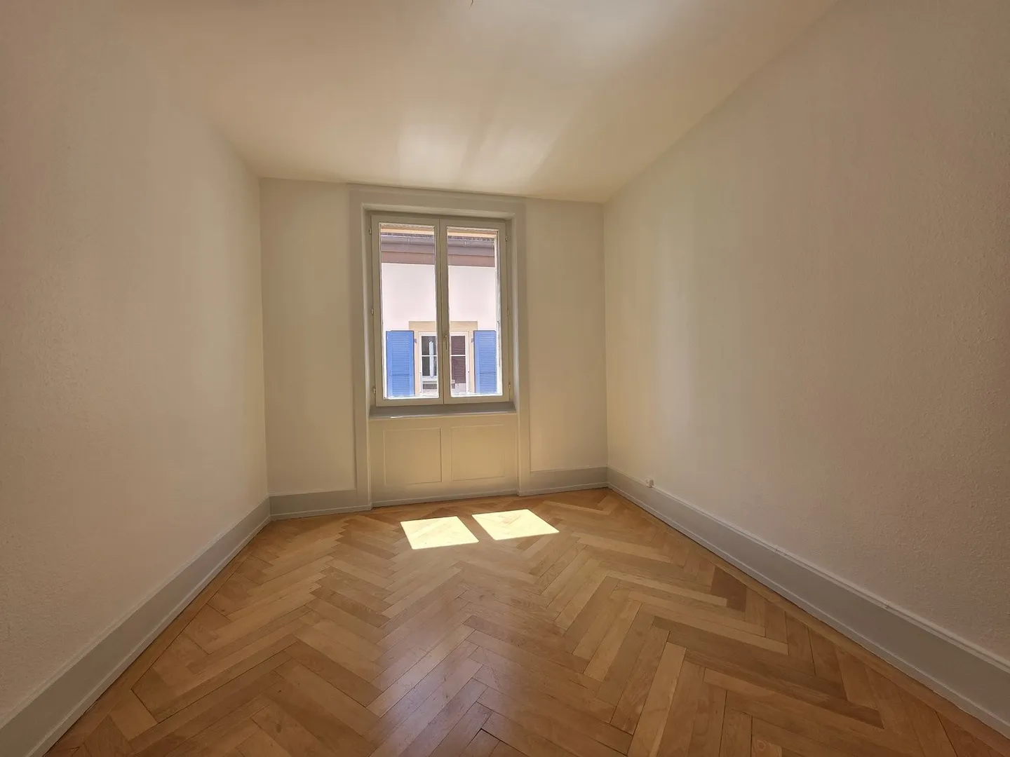 Appartamento ristrutturato con 3 stanze al 1° Ovest - Foto 4 di 9