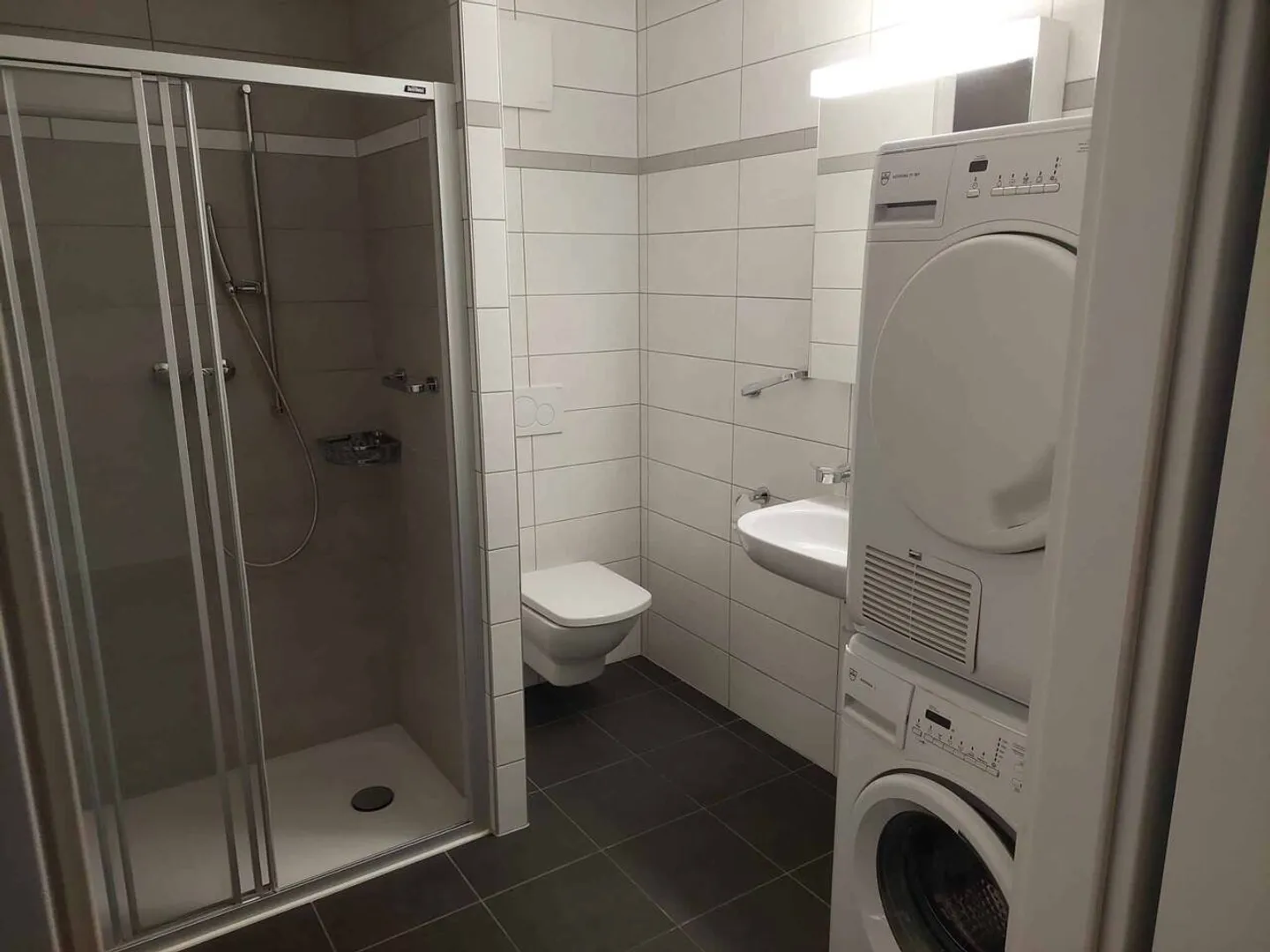 Magnificent 3½ room apartment with loggia and parking space in the city center - Photo 8 of 10