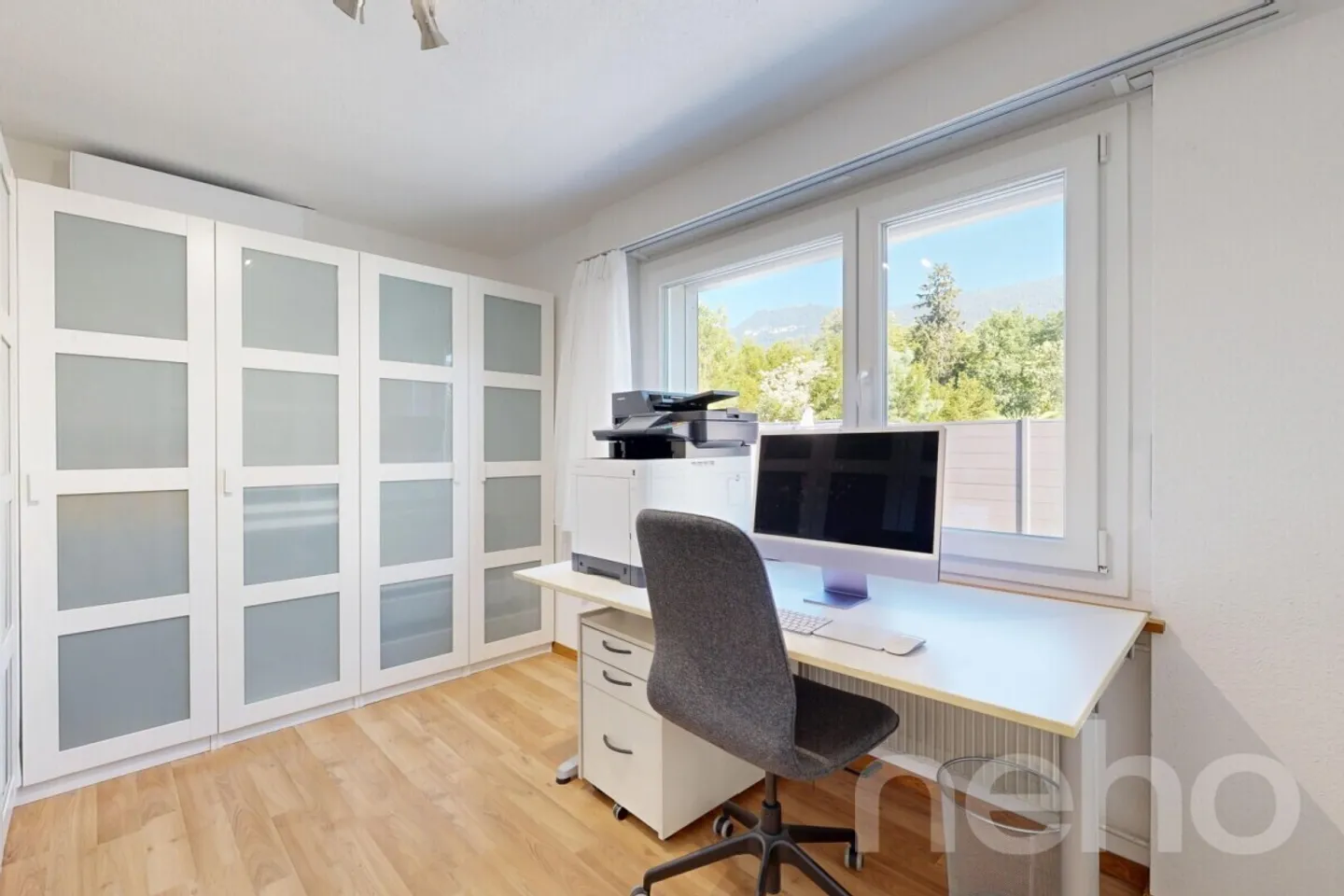 Renovated Family Dream with Large Garden - Photo 7 of 12