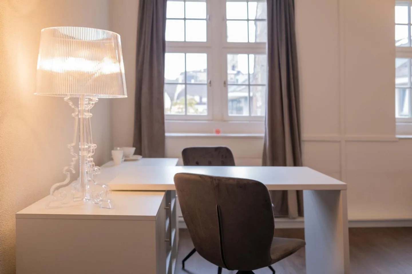 Bel appartement entièrement meublé dans la vieille ville - Photo 4 sur 19