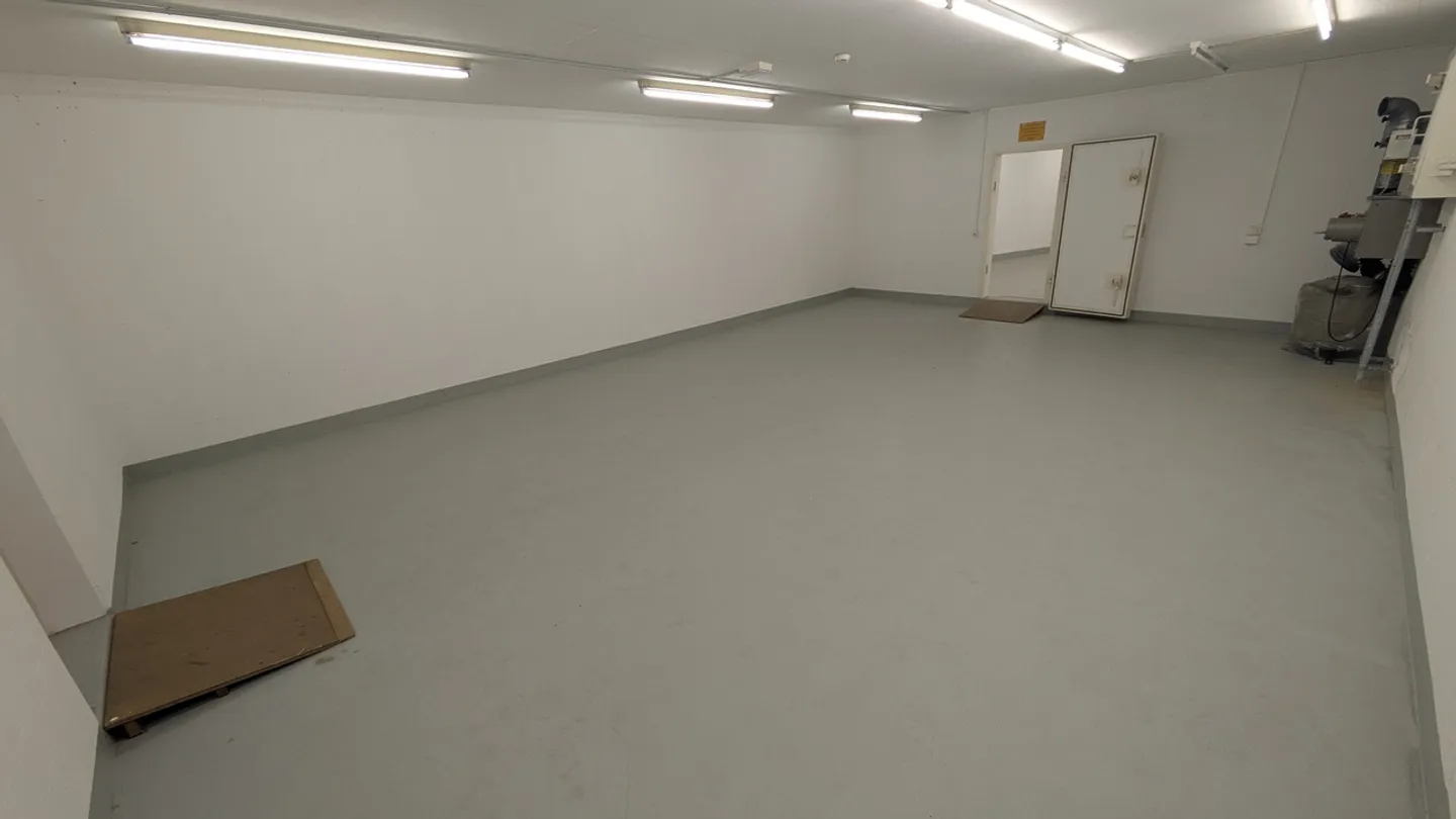 Espace de stockage spacieux à Zurich - Photo 8 sur 13