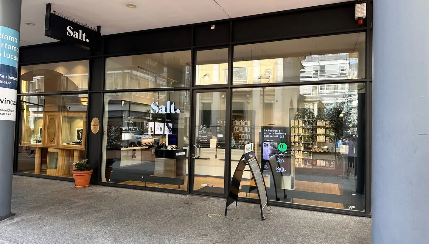 Retail Space in Chiasso - Photo 1 of 10