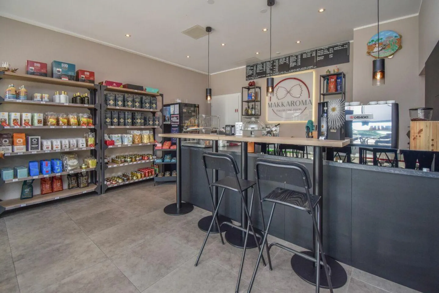 Proprietà residenziale e commerciale (tre unità) in una posizione centrale a... - Foto 16 di 17